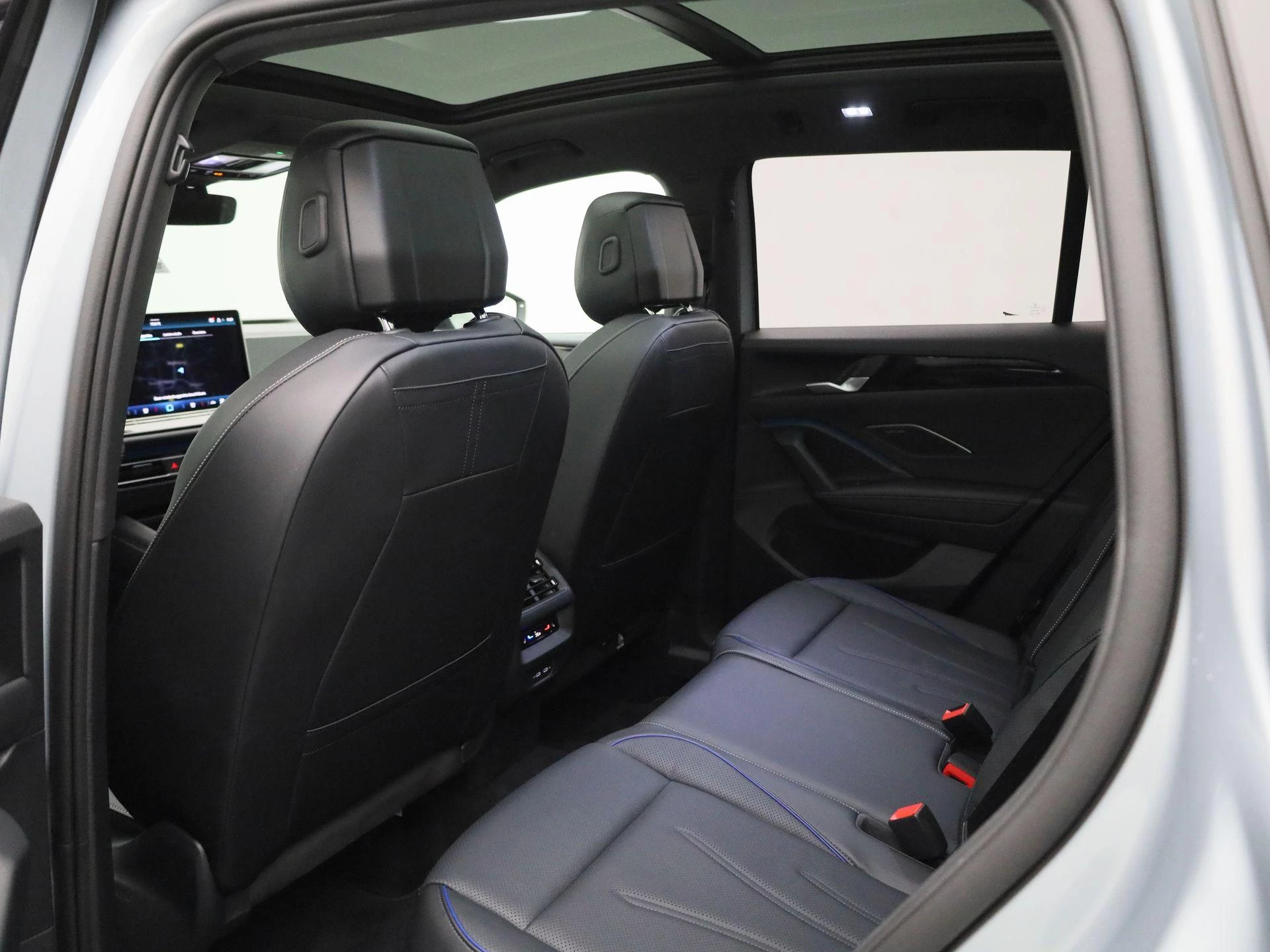 Volkswagen-Tiguan-image-9