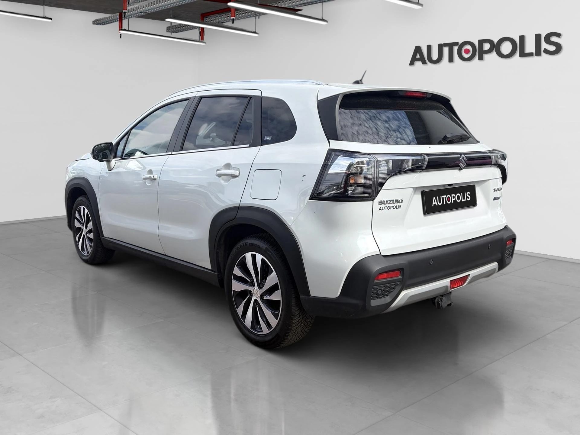 Suzuki-S-Cross-image-1