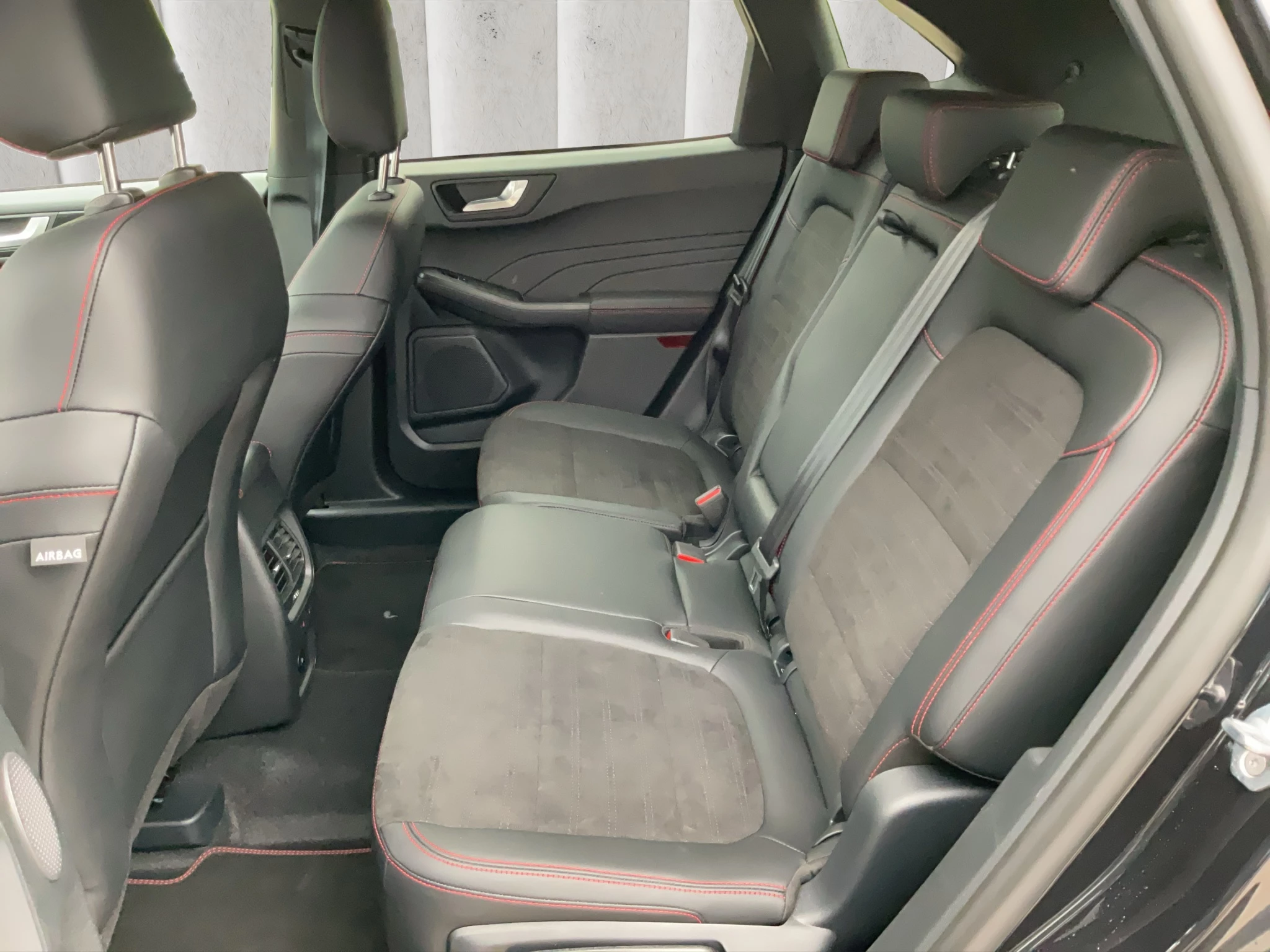 Ford Kuga ST-Line X*PANO*AHK*KAM*ACC*NAVI*SOUND-SYS.
