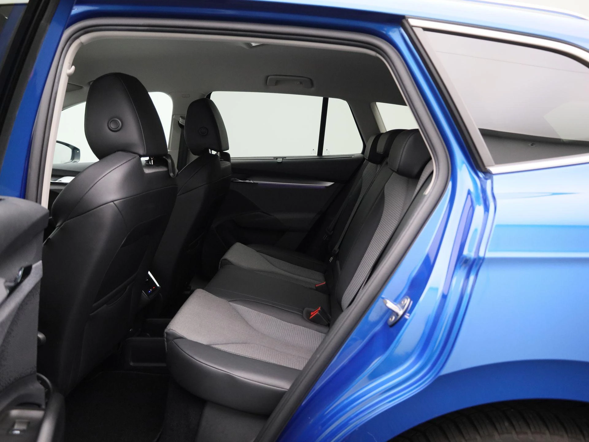 Škoda-Enyaq iV-image-10