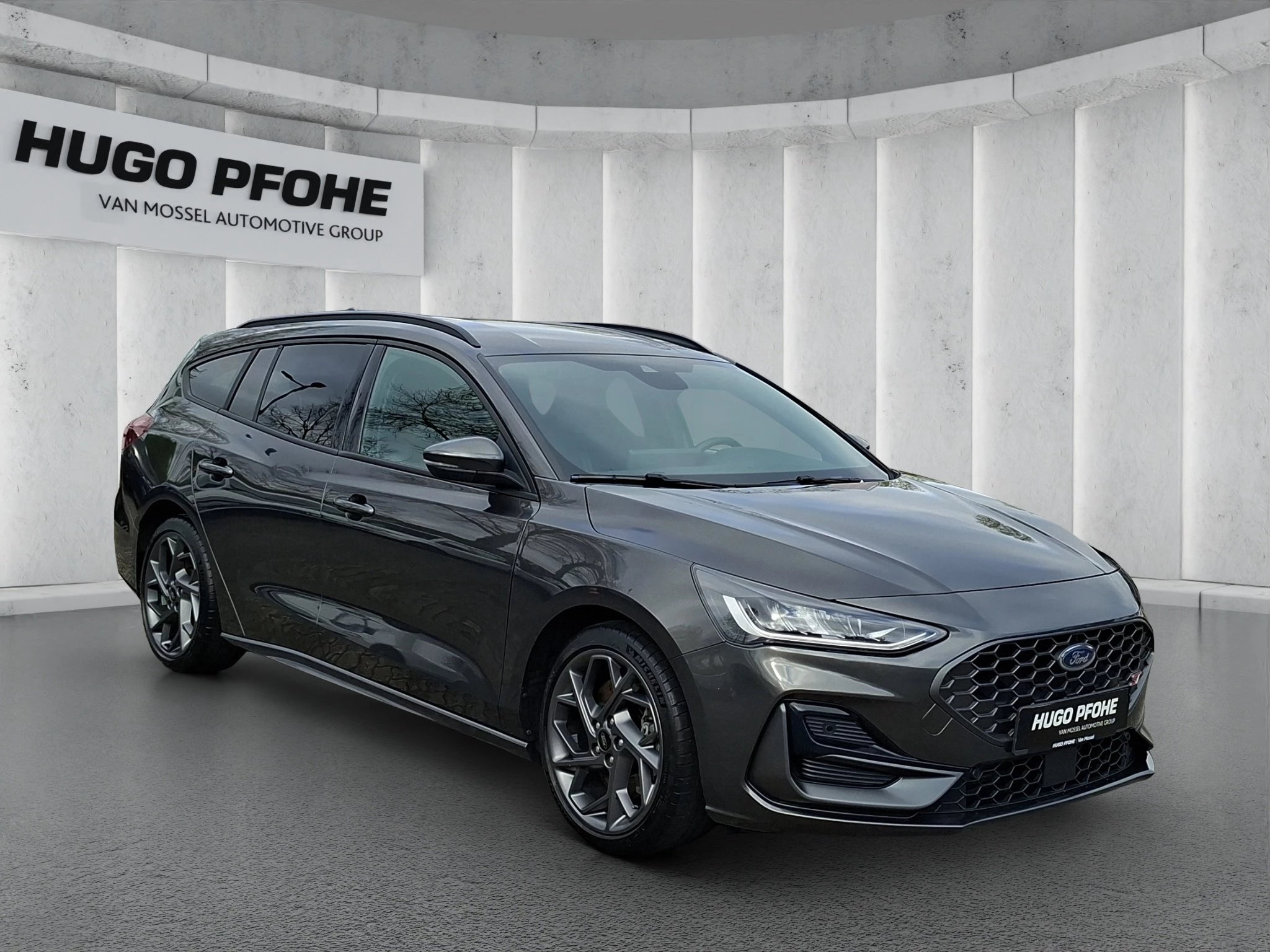Ford Focus ST ST Turnier 2.3 EB Aut. | LED | AHK | ACC | RFK | SHZ | LMF | Navi