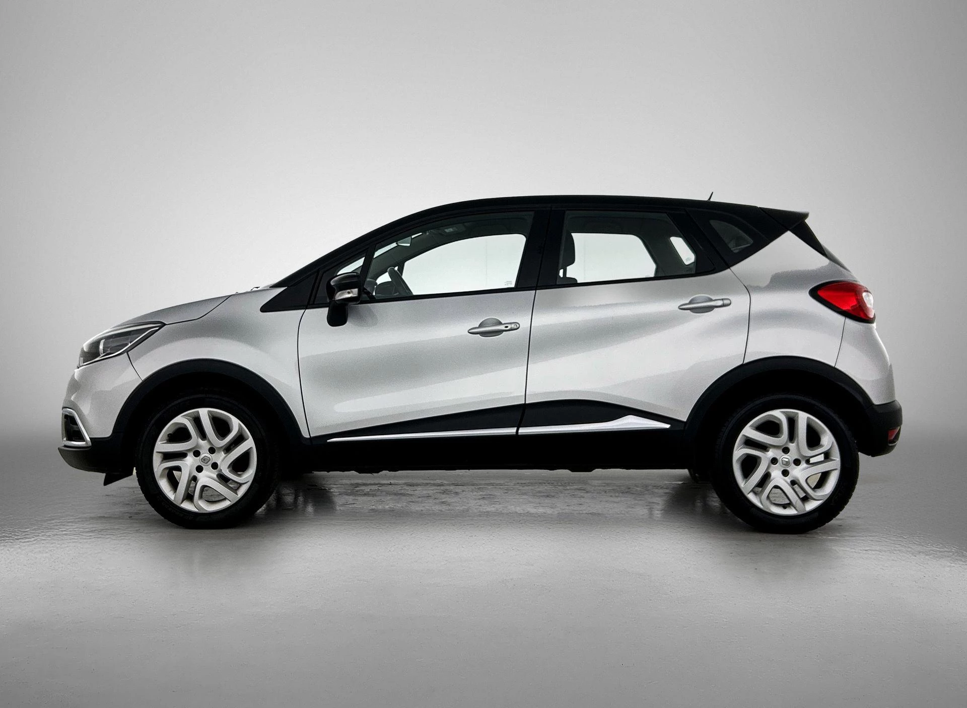 Renault-Captur-image-1