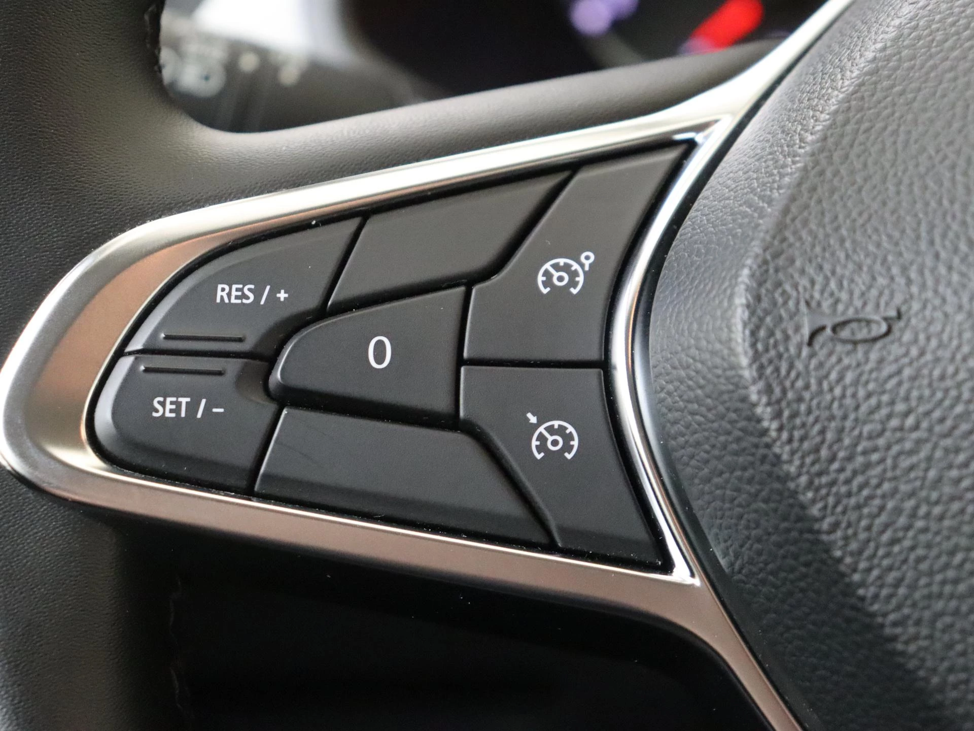 Renault-Captur-image-16