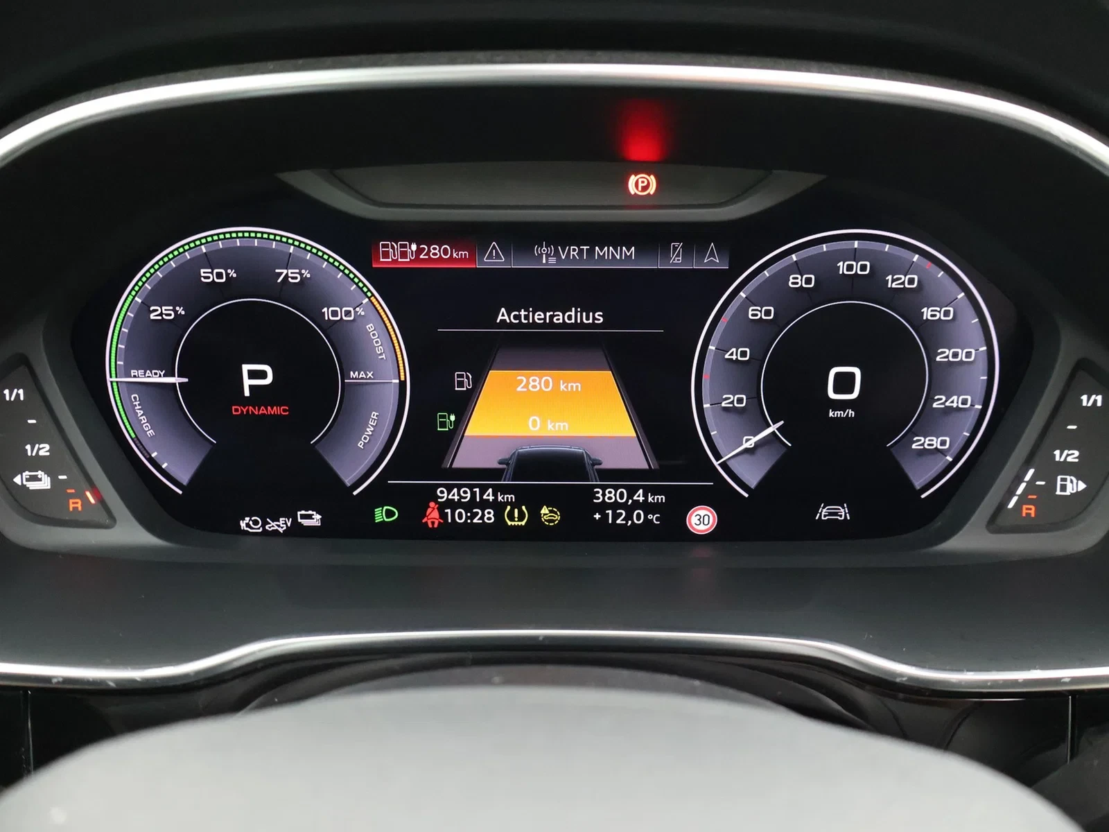 Audi Q3 PHEV Audi Q3 S-LINE PHEV 45TFSIe 245PK *AUTOMAAT*TREKHAAK*BEIGE LEDER*NAVI*BLTH*CRUISE*PDC*ZETELVERWARMIN