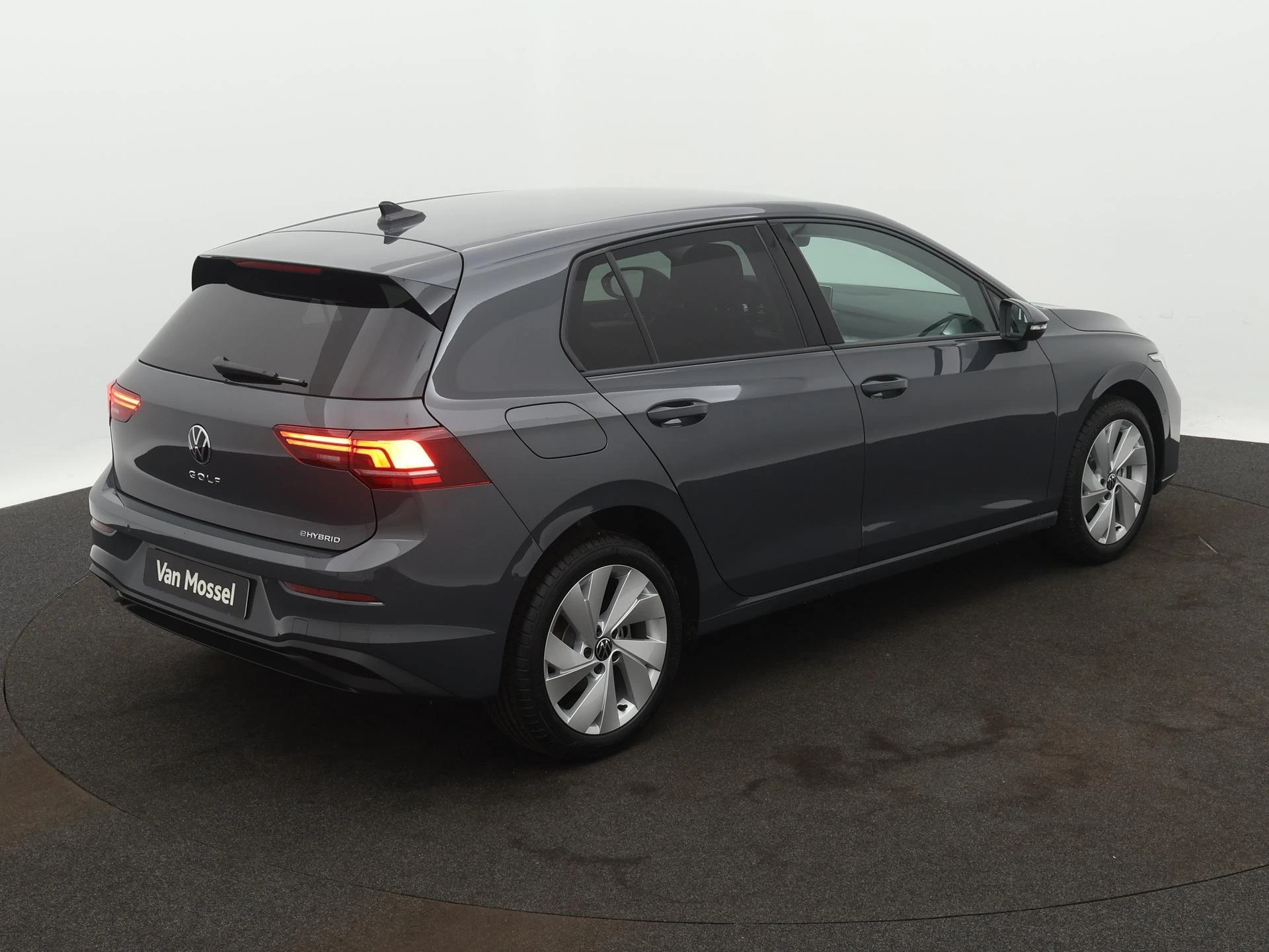 Volkswagen Golf 1.5 eHybrid Life Edition 204 PK Automaat