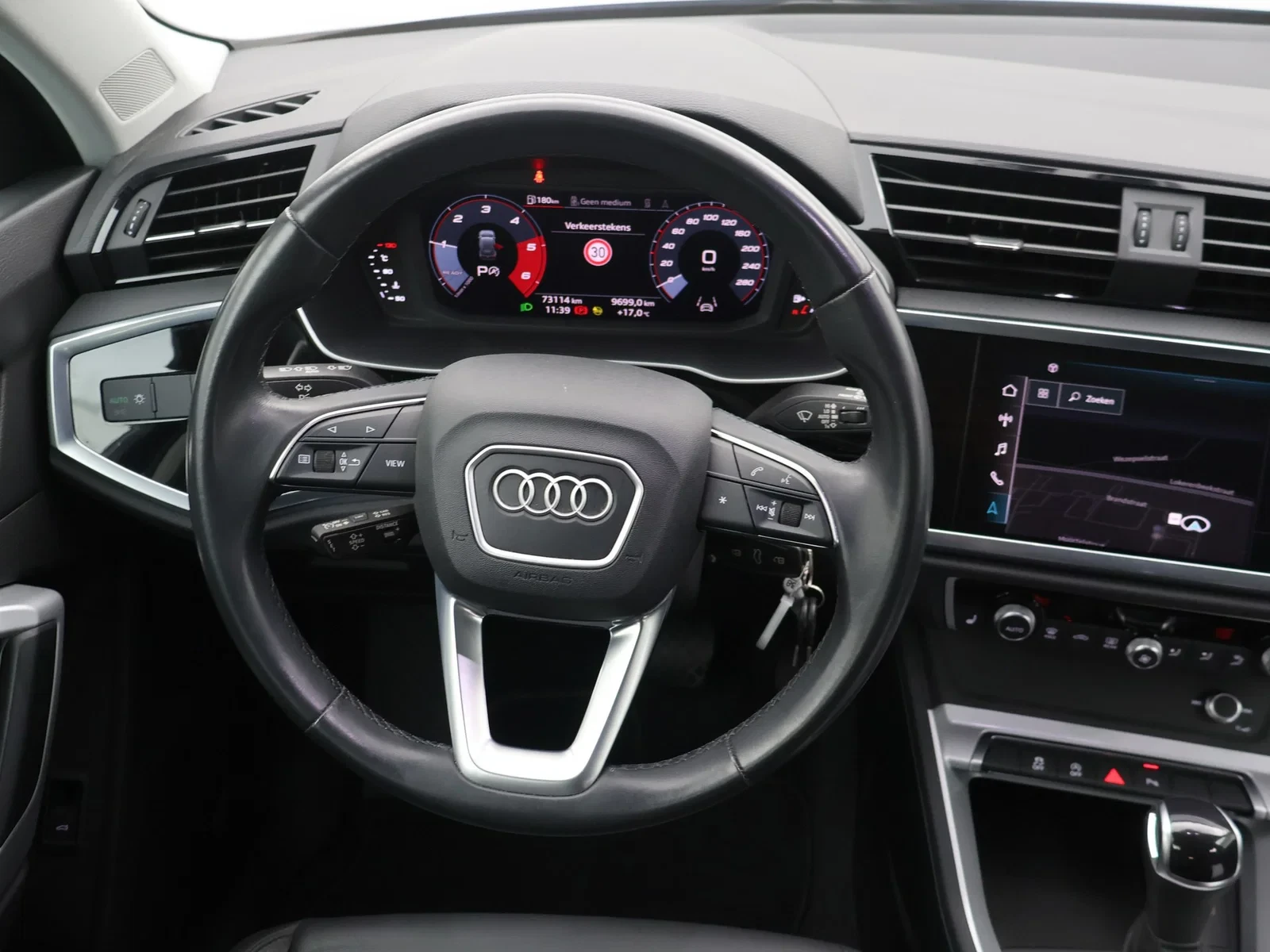 Audi-Q3-image-11
