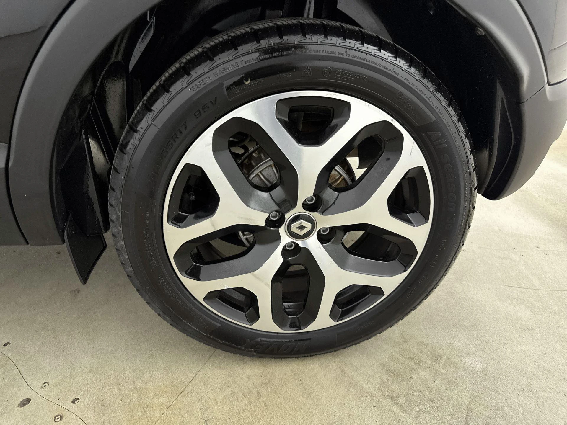 Renault-Captur-image-24