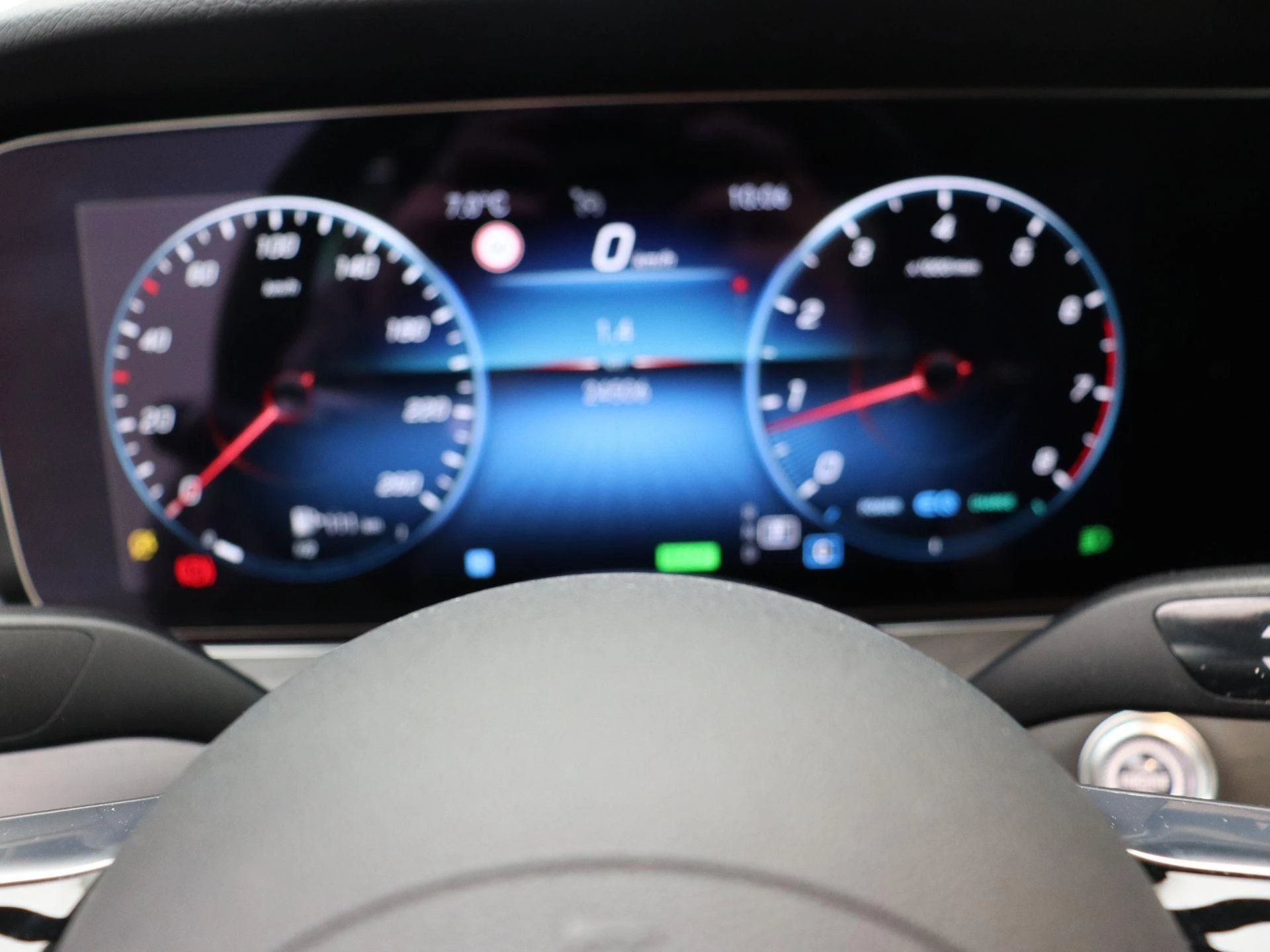 Mercedes-Benz E-Klasse 300 AMG Line Cabrio + AIR BODY CONTROL + LED + CAMERA +