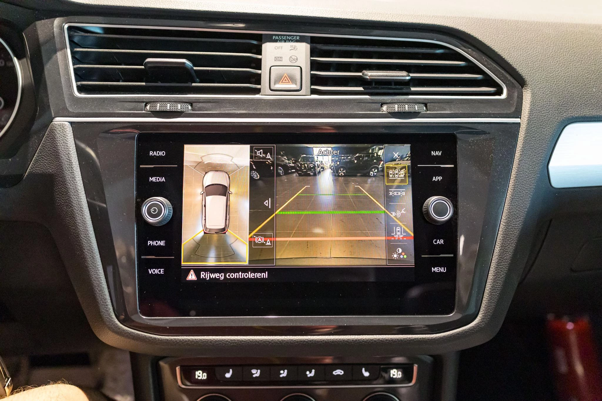 Volkswagen Tiguan 1.5 TSI DSG | Pano Dak | Carplay | ACC | Zetelverw
