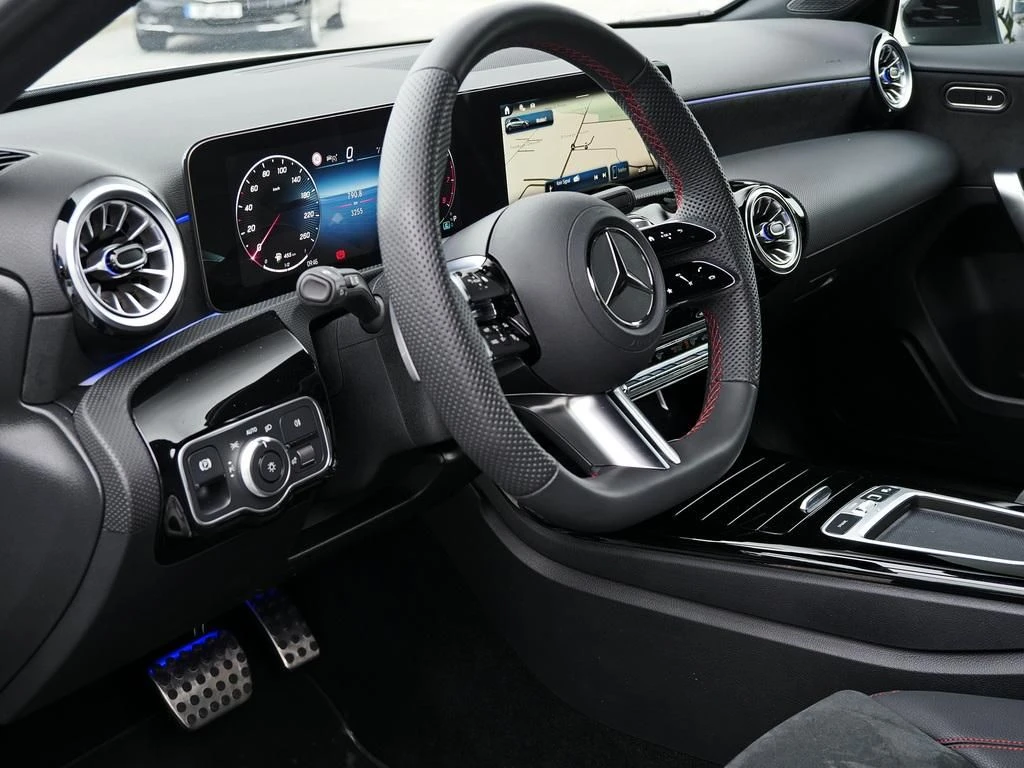 Mercedes-Benz-A-Klasse 200-image-9