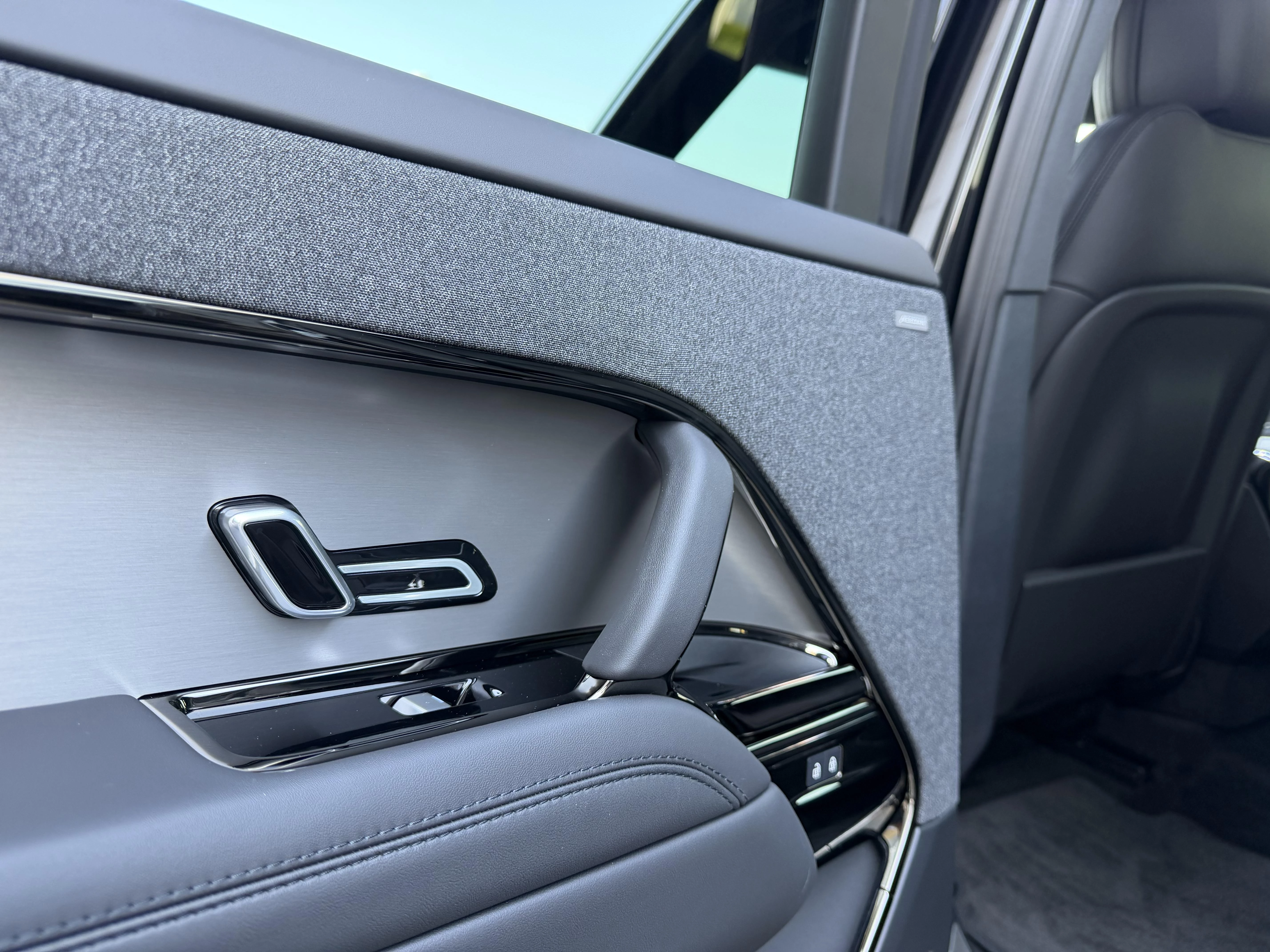 Land Rover-Range Rover Sport-image-24