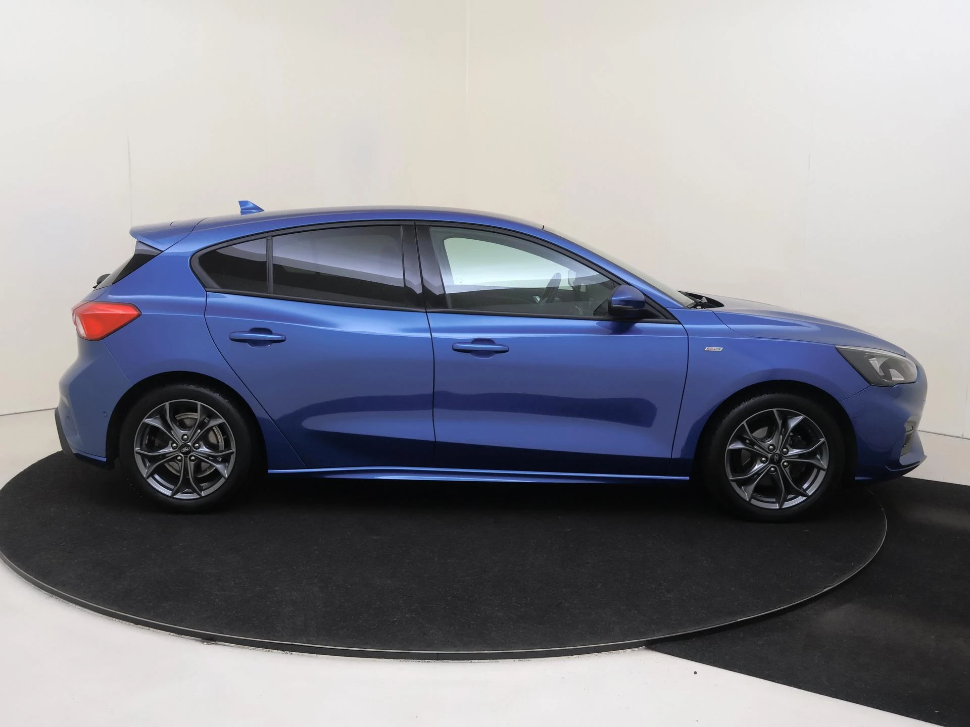 Ford-Focus-image-8