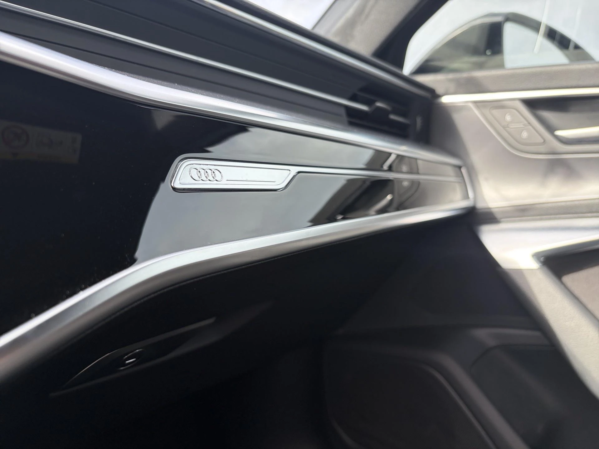 Audi-A6-image-9