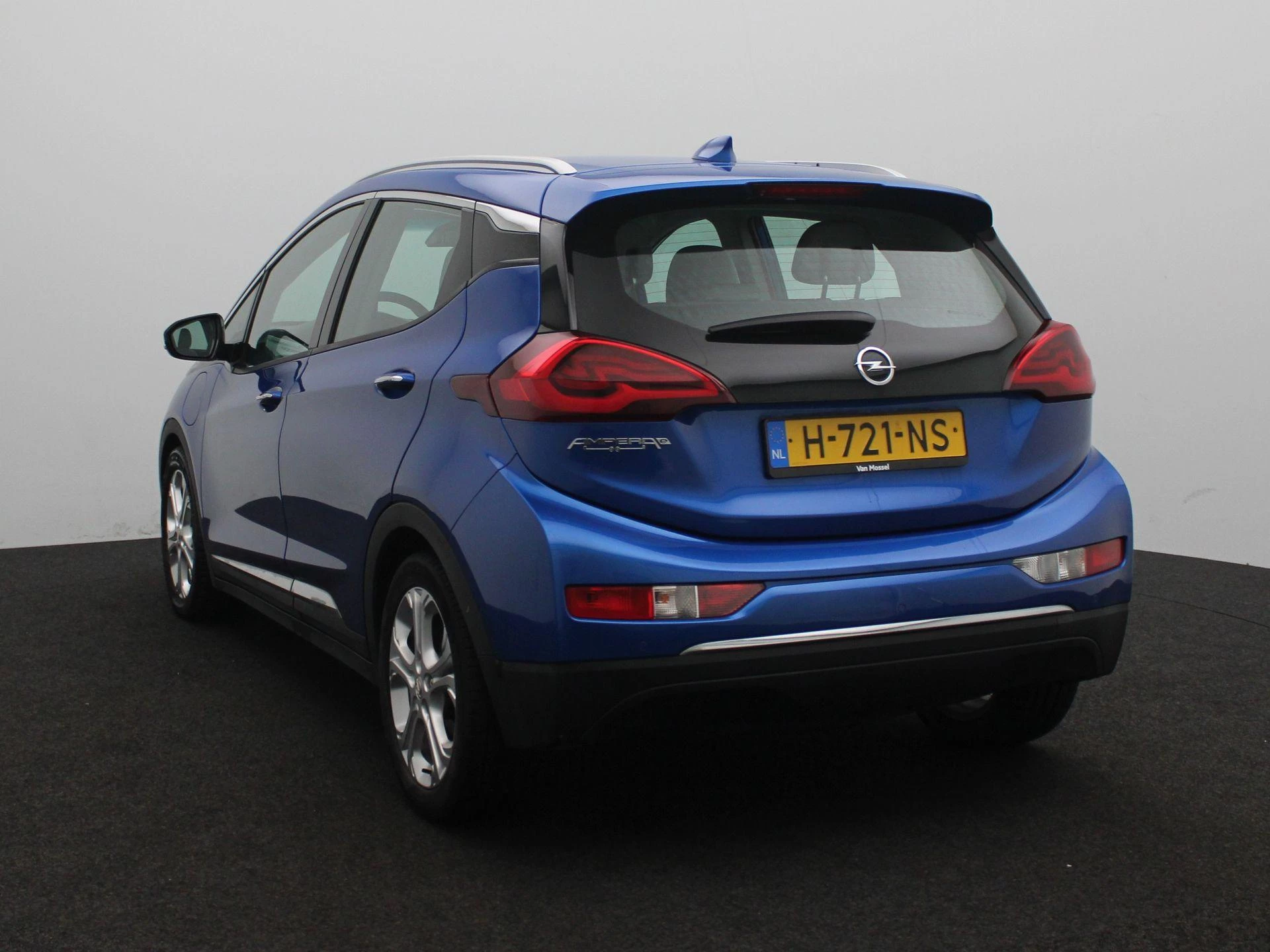 Opel-Ampera-e-image-1