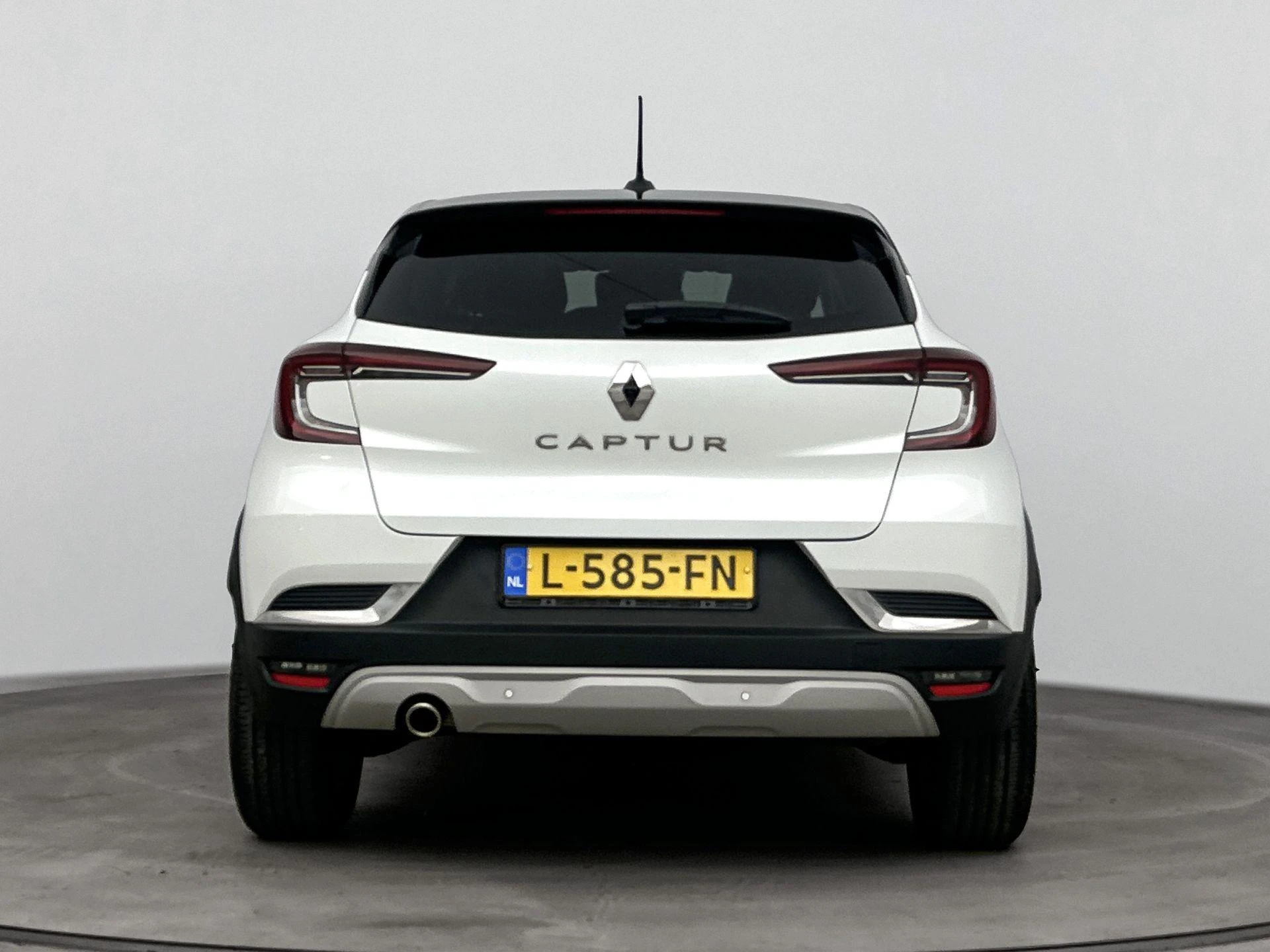 Renault-Captur-image-2