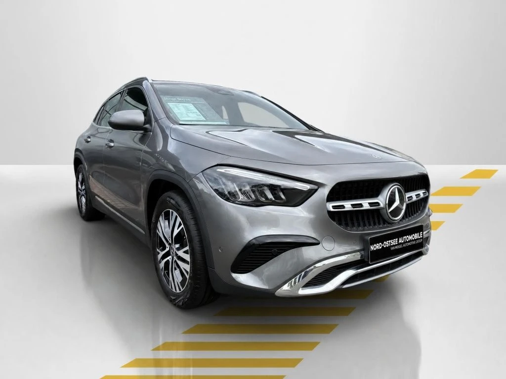 Mercedes-Benz-GLA 200 d-image-17