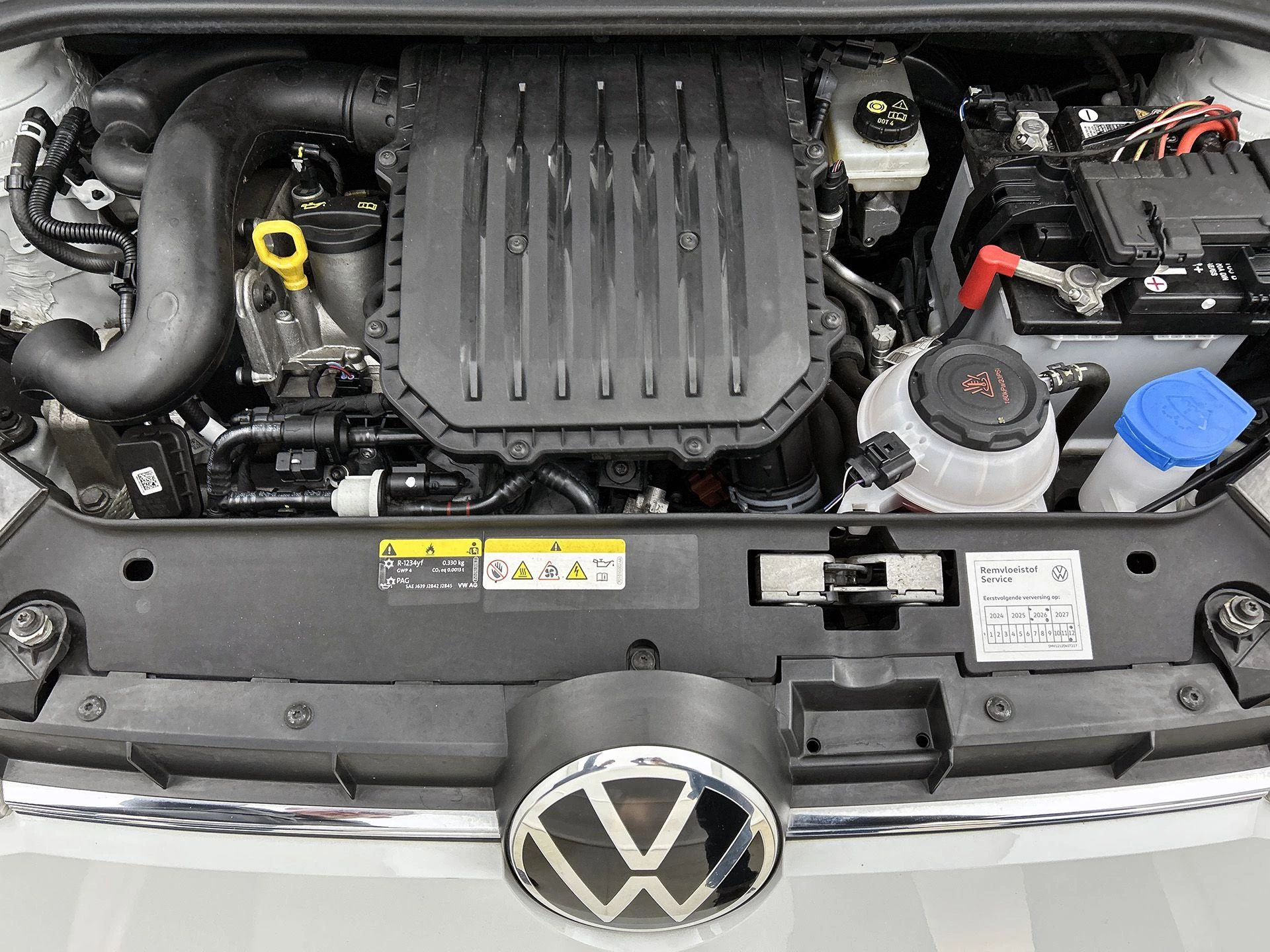 Volkswagen-up!-image-26