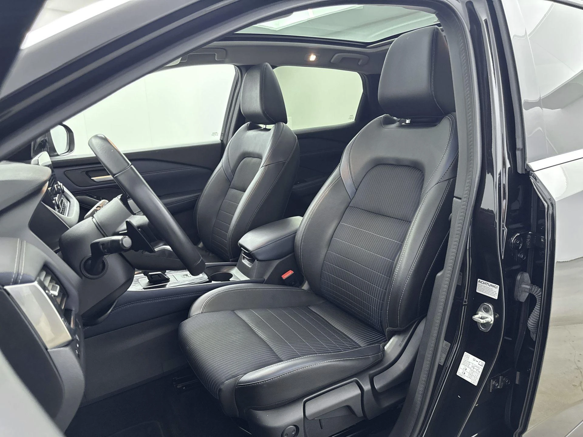Nissan-QASHQAI-image-21