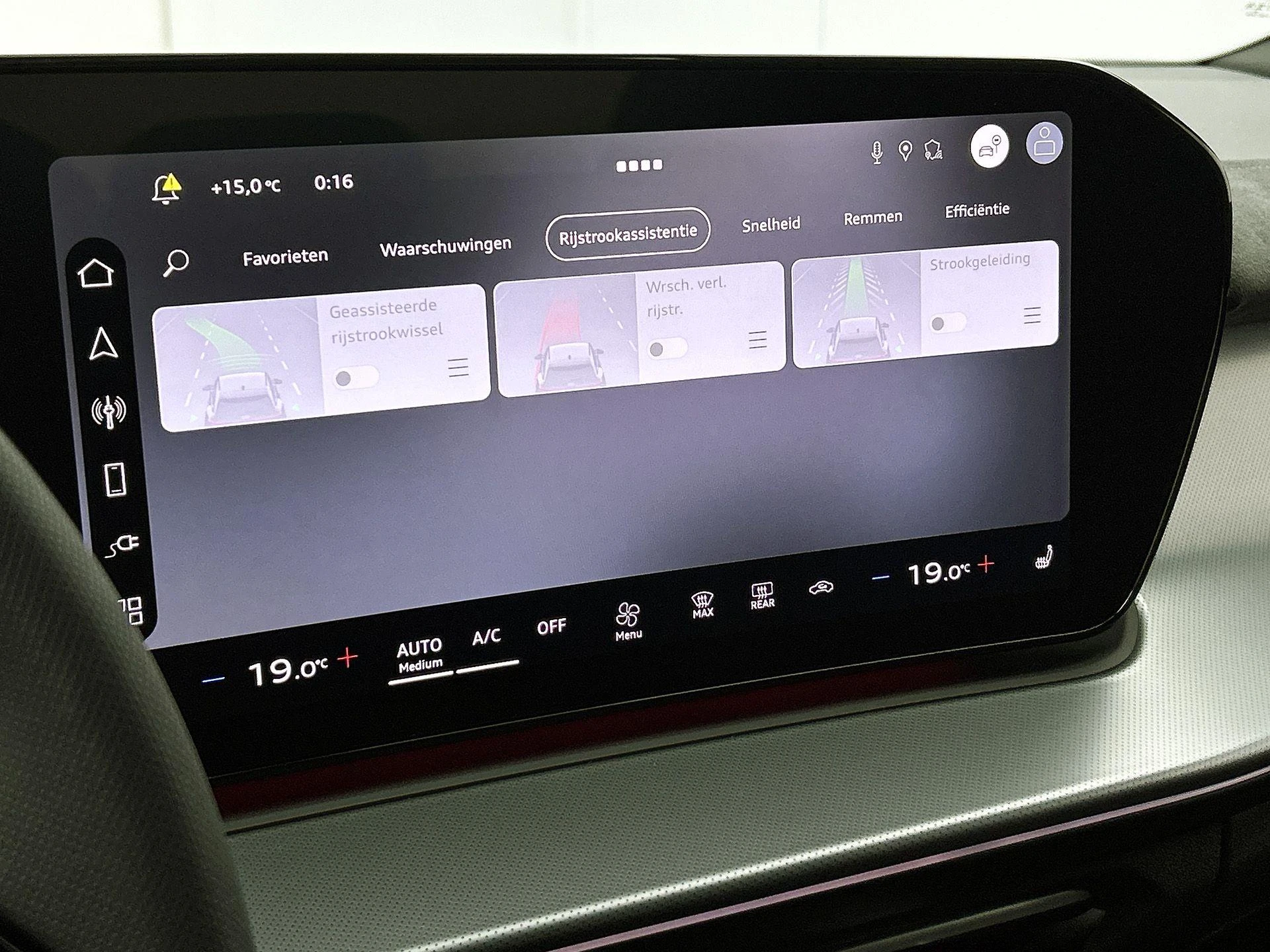 Audi-Q3-image-16