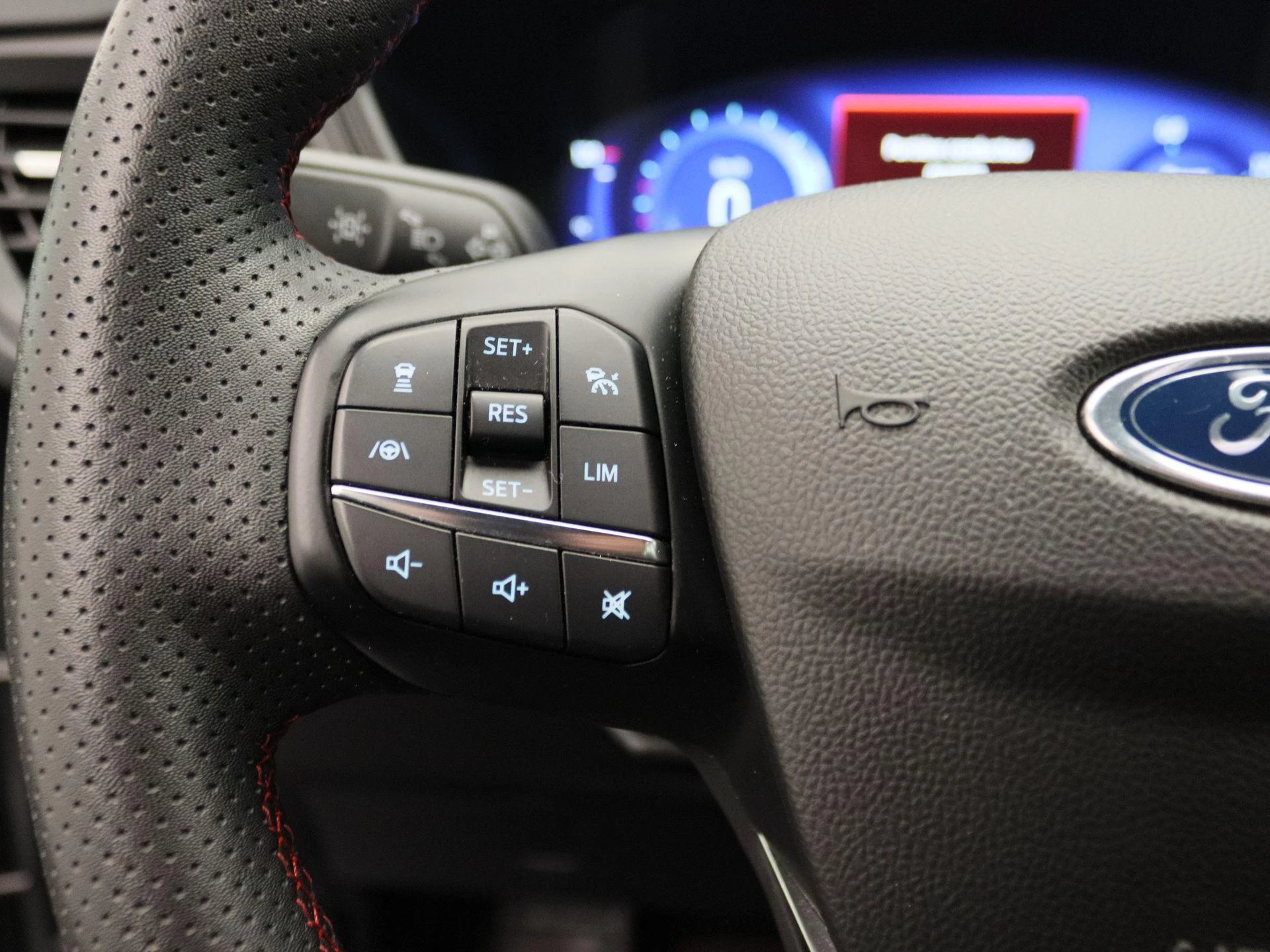 Ford-Kuga-image-19