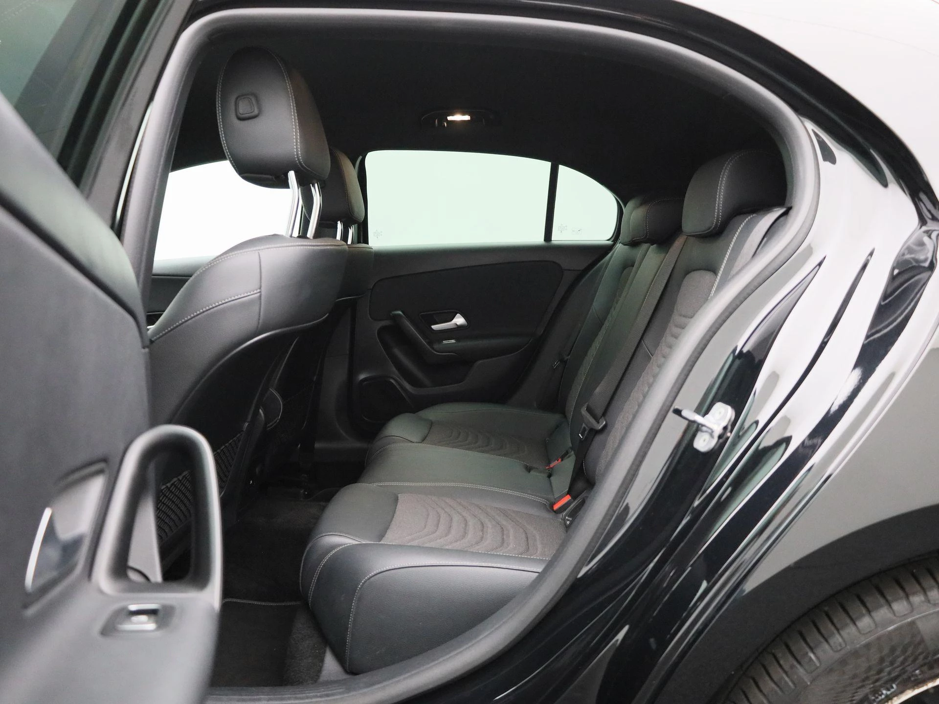 Mercedes-Benz A-Klasse 180 d Business Line