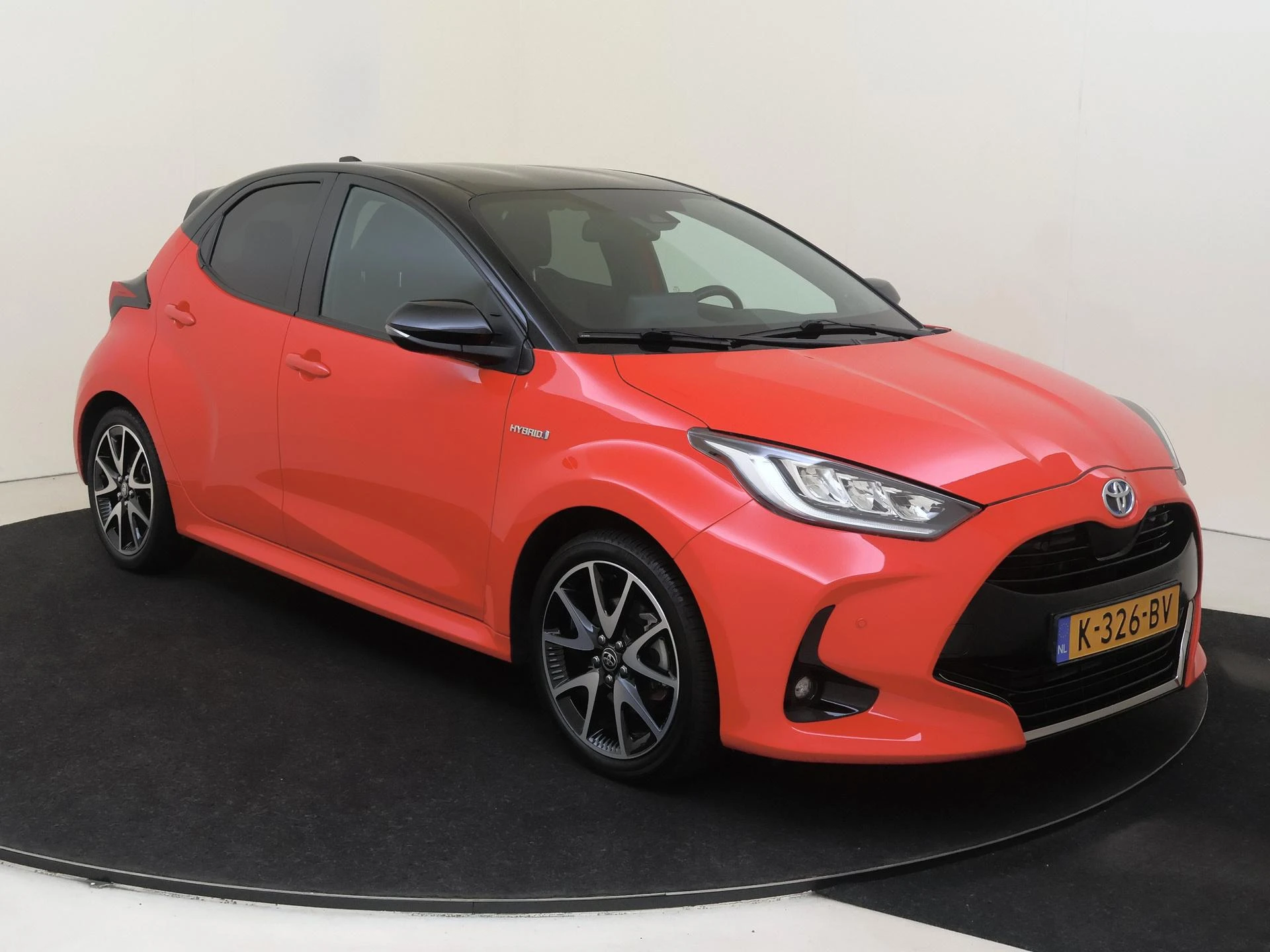 Toyota-Yaris-image-1