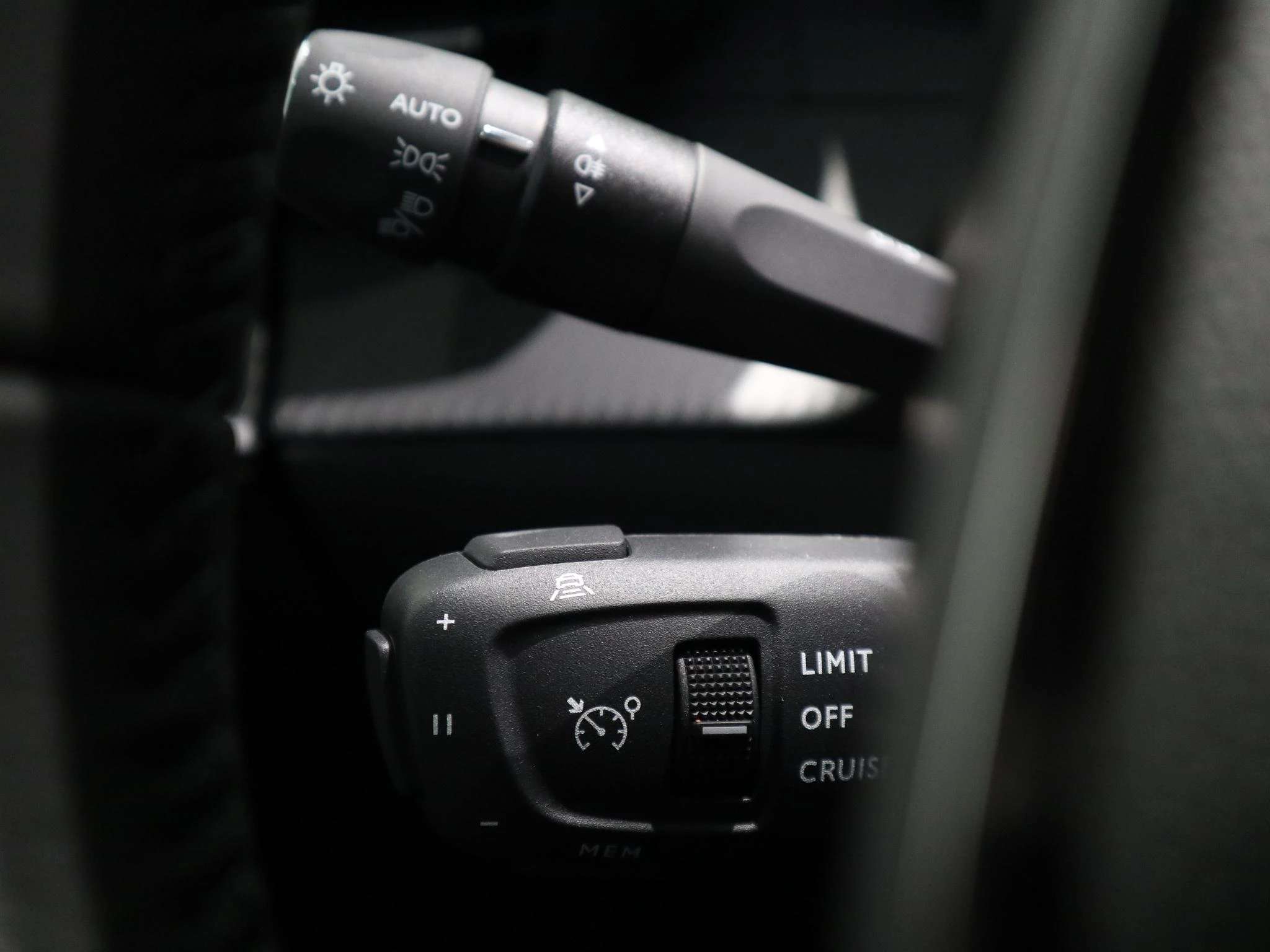 Peugeot-2008-image-16