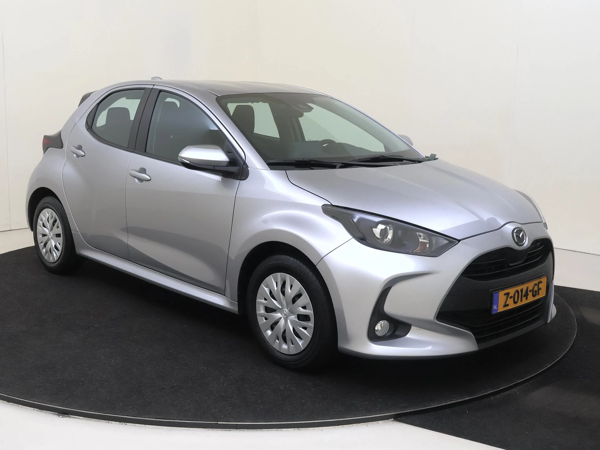Mazda-2 Hybrid-image-1