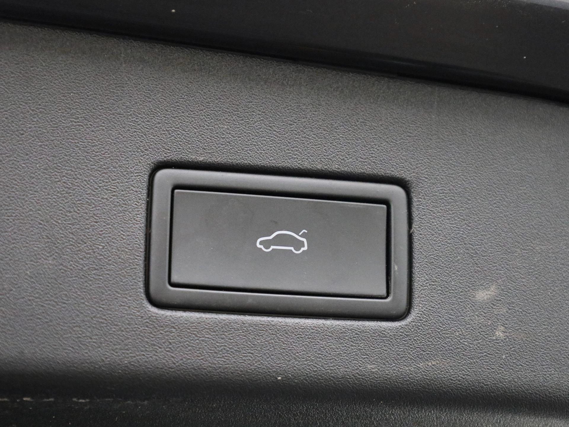 Volkswagen-ID.4-image-13