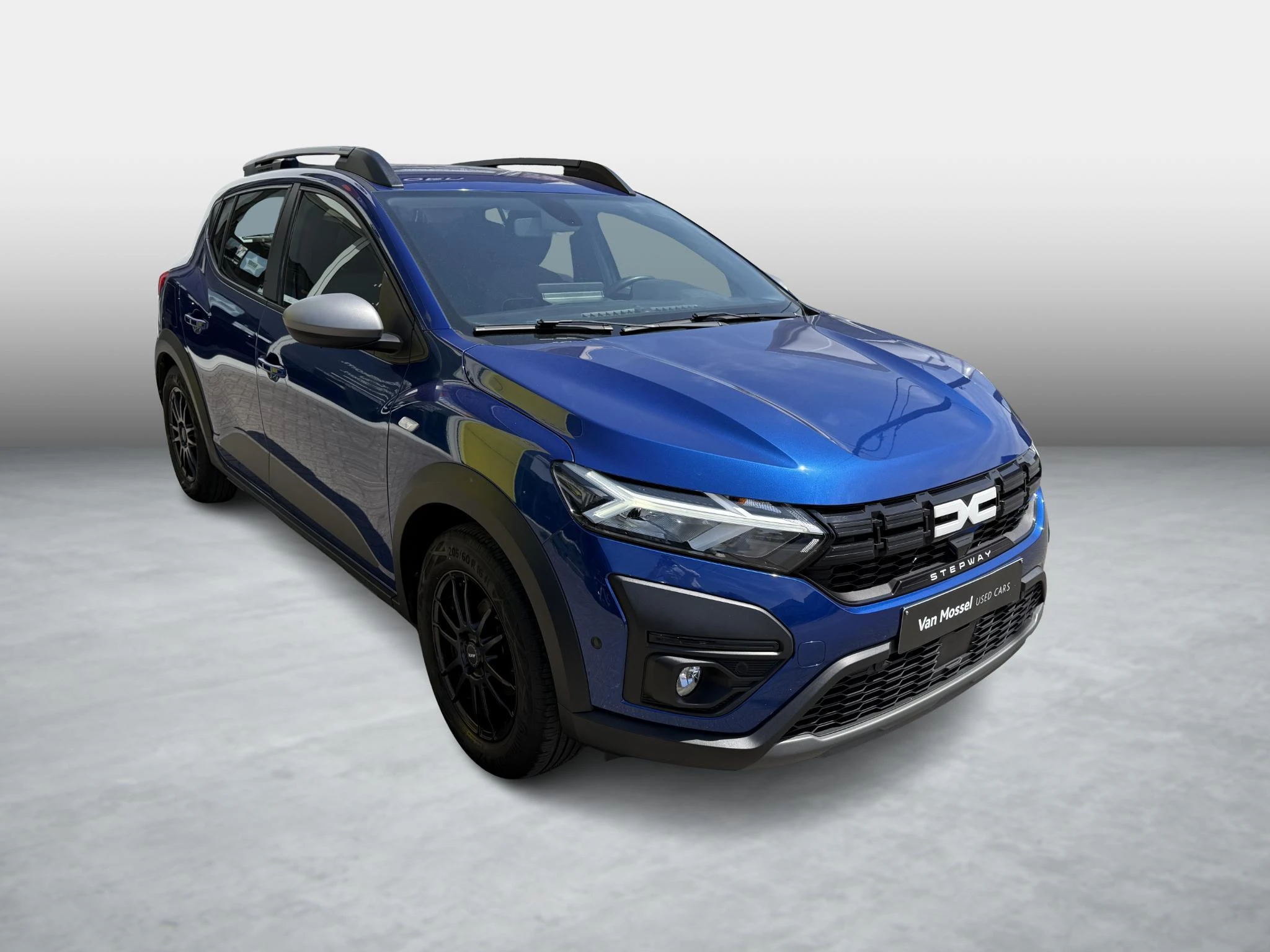 Dacia-Sandero Stepway-image-2