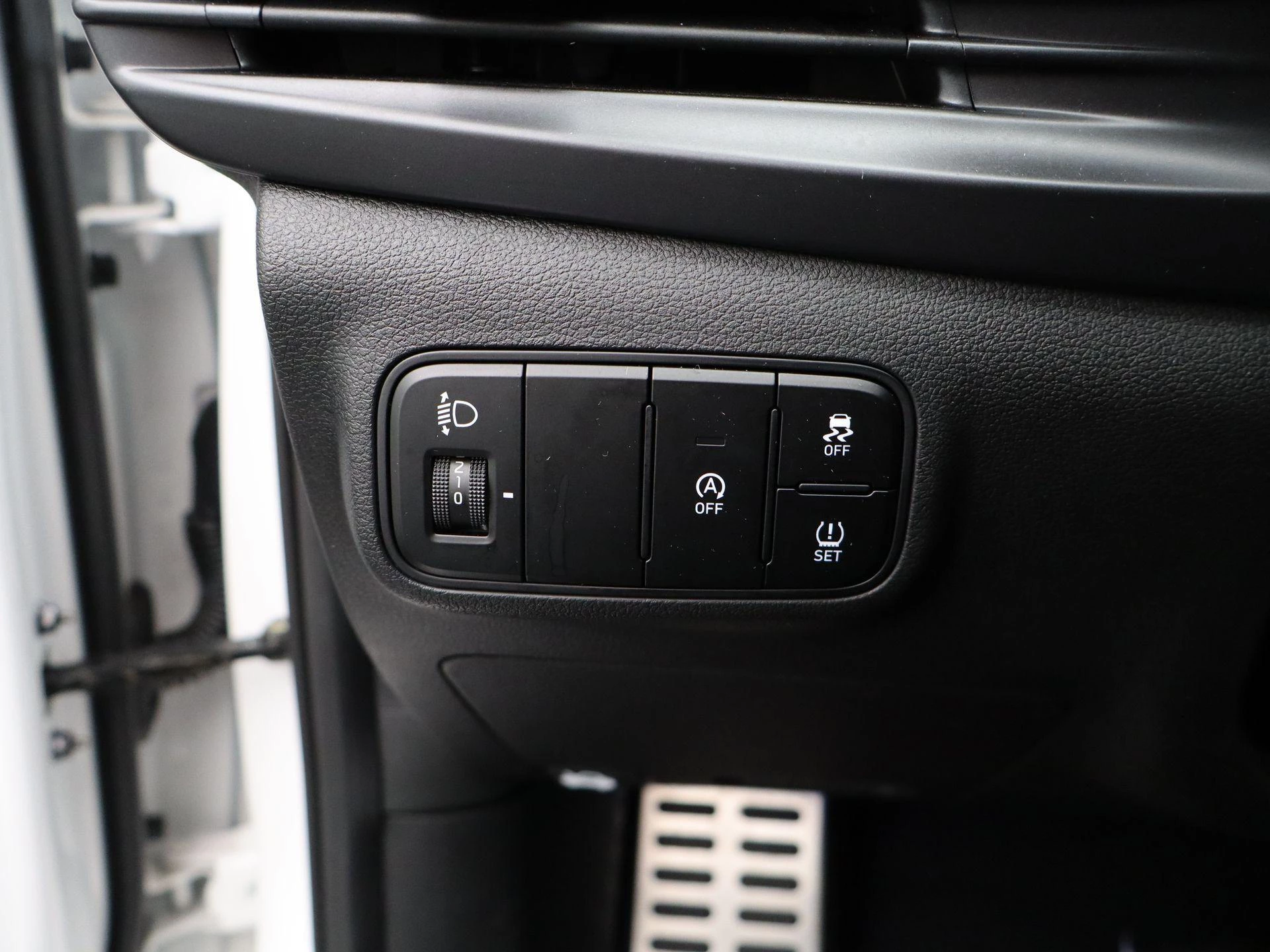 Hyundai-Bayon-image-24