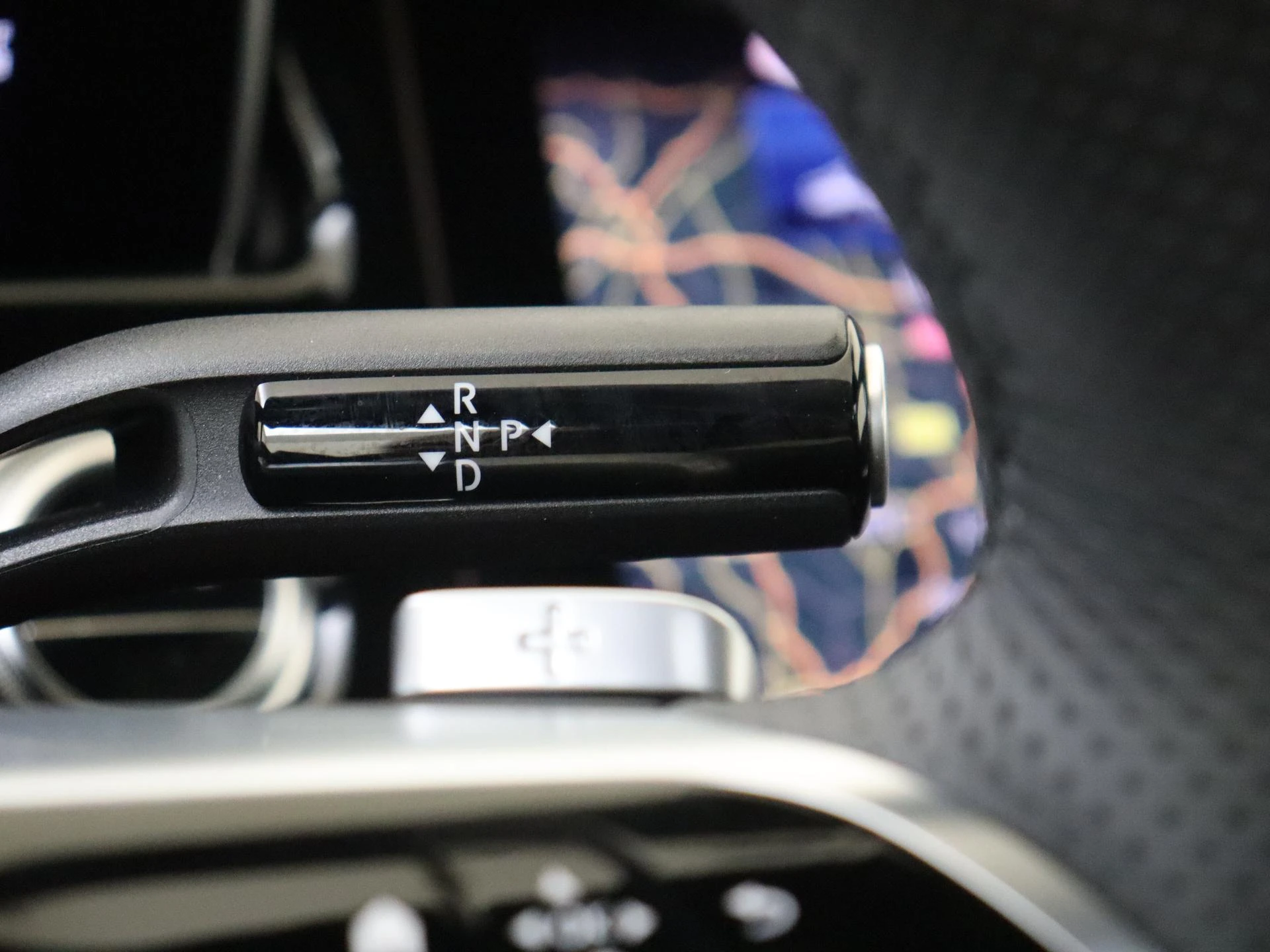 Mercedes-Benz-E-Klasse-image-14