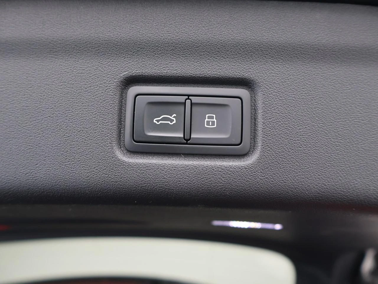 Audi-Q6 e-tron-image-24