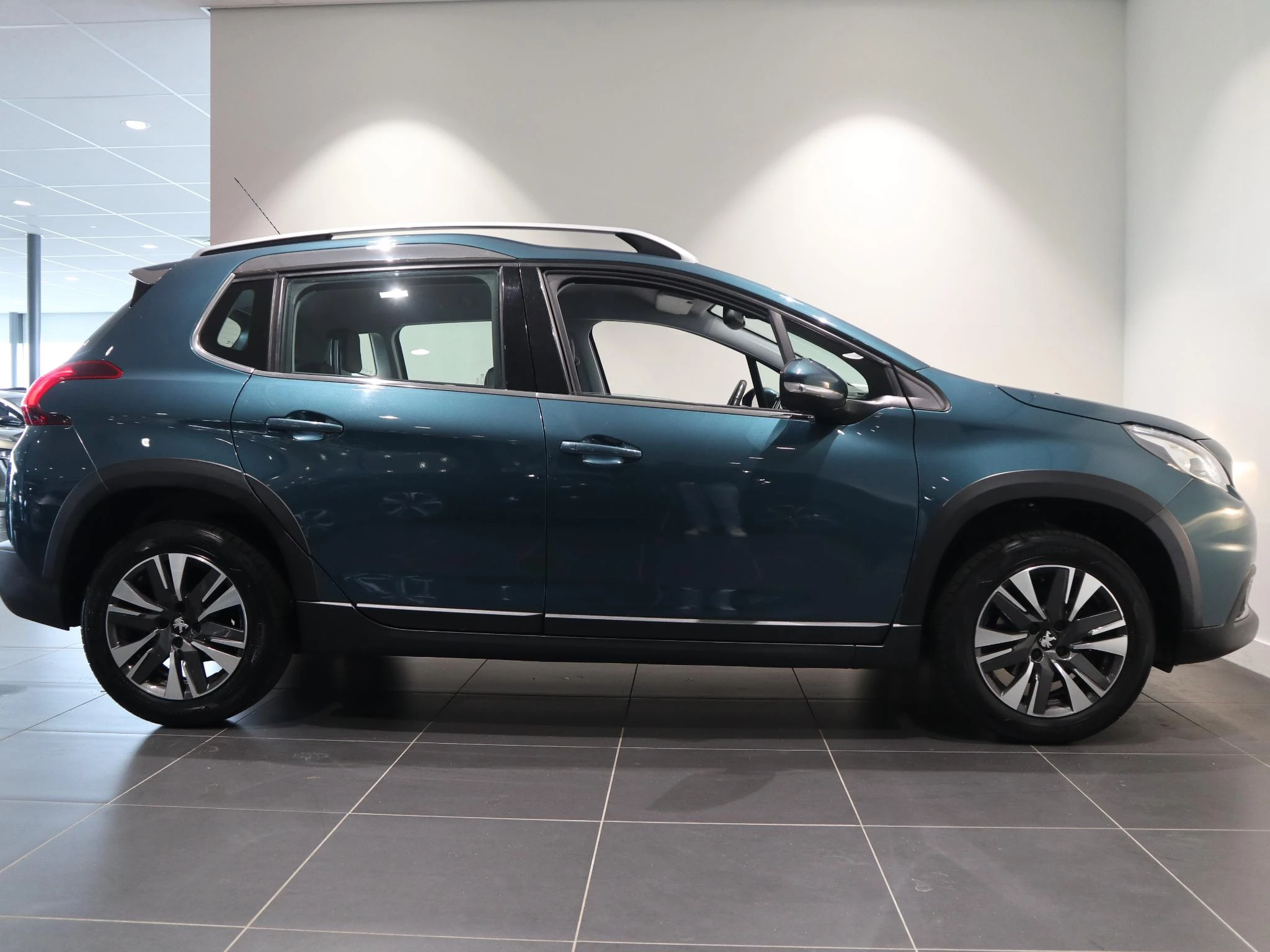 Peugeot-2008-image-6