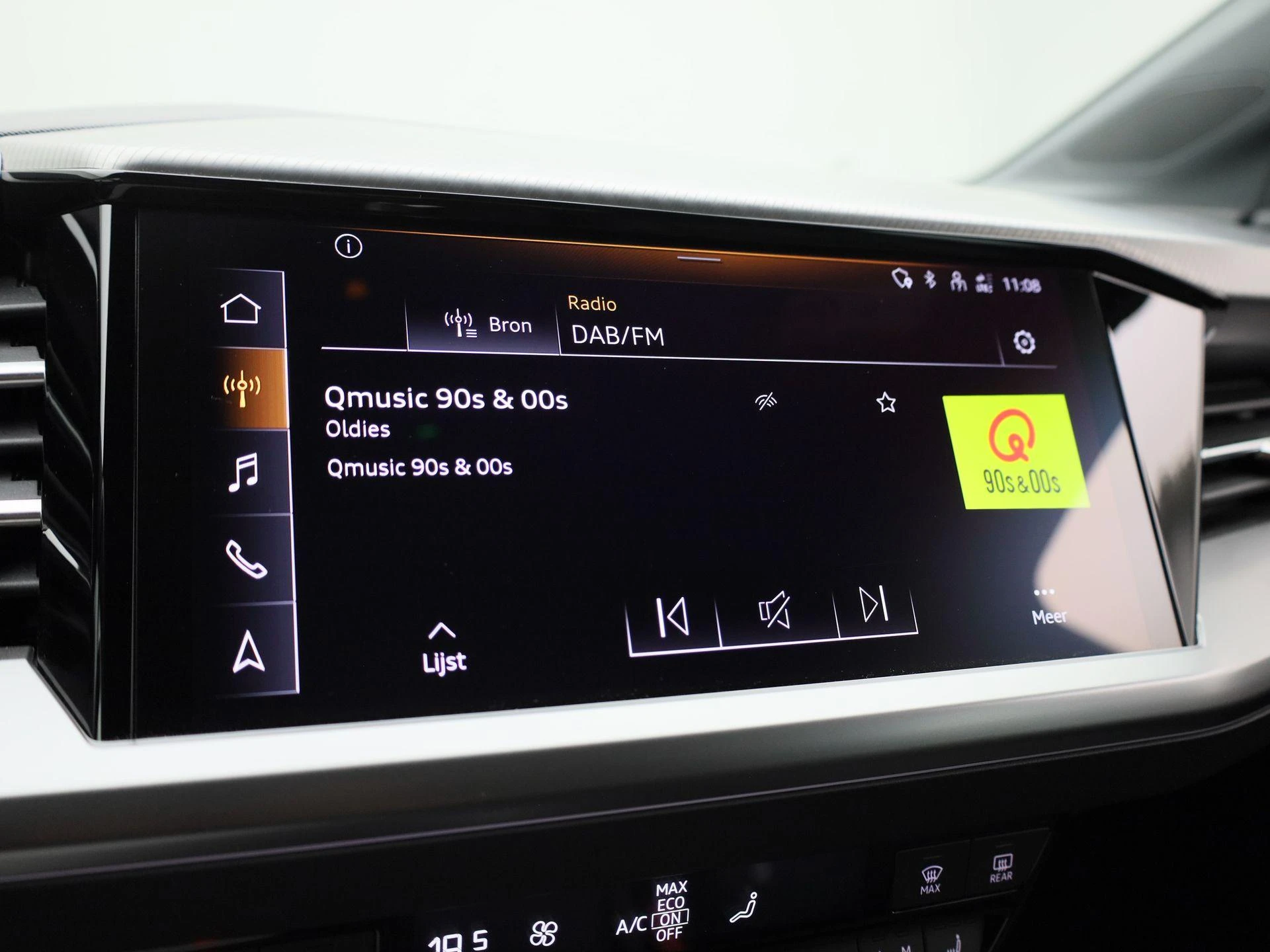 Audi-Q4 e-tron-image-28