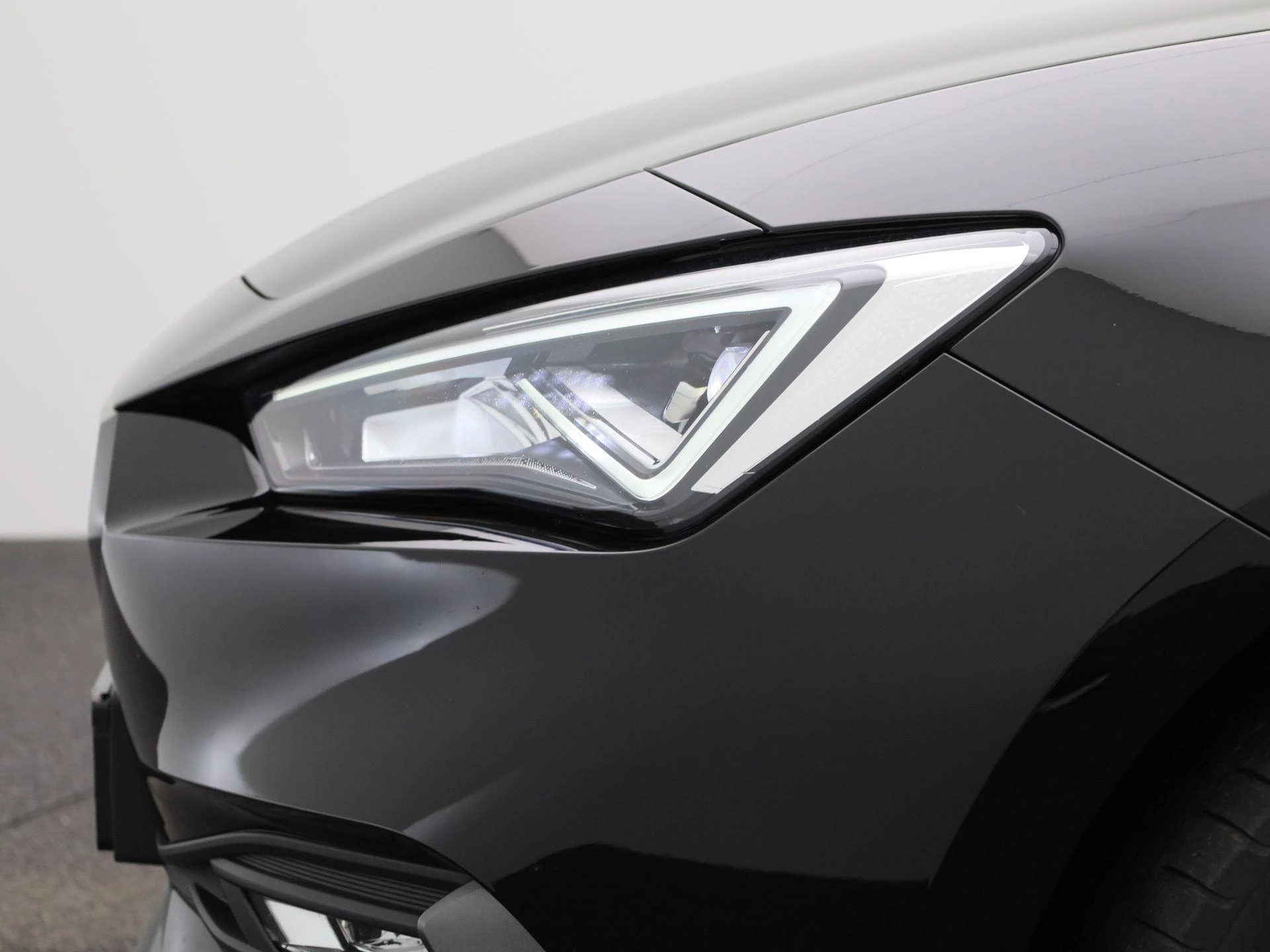 SEAT Leon Sportstourer 1.4 TSI eHybrid PHEV FR Business Intense