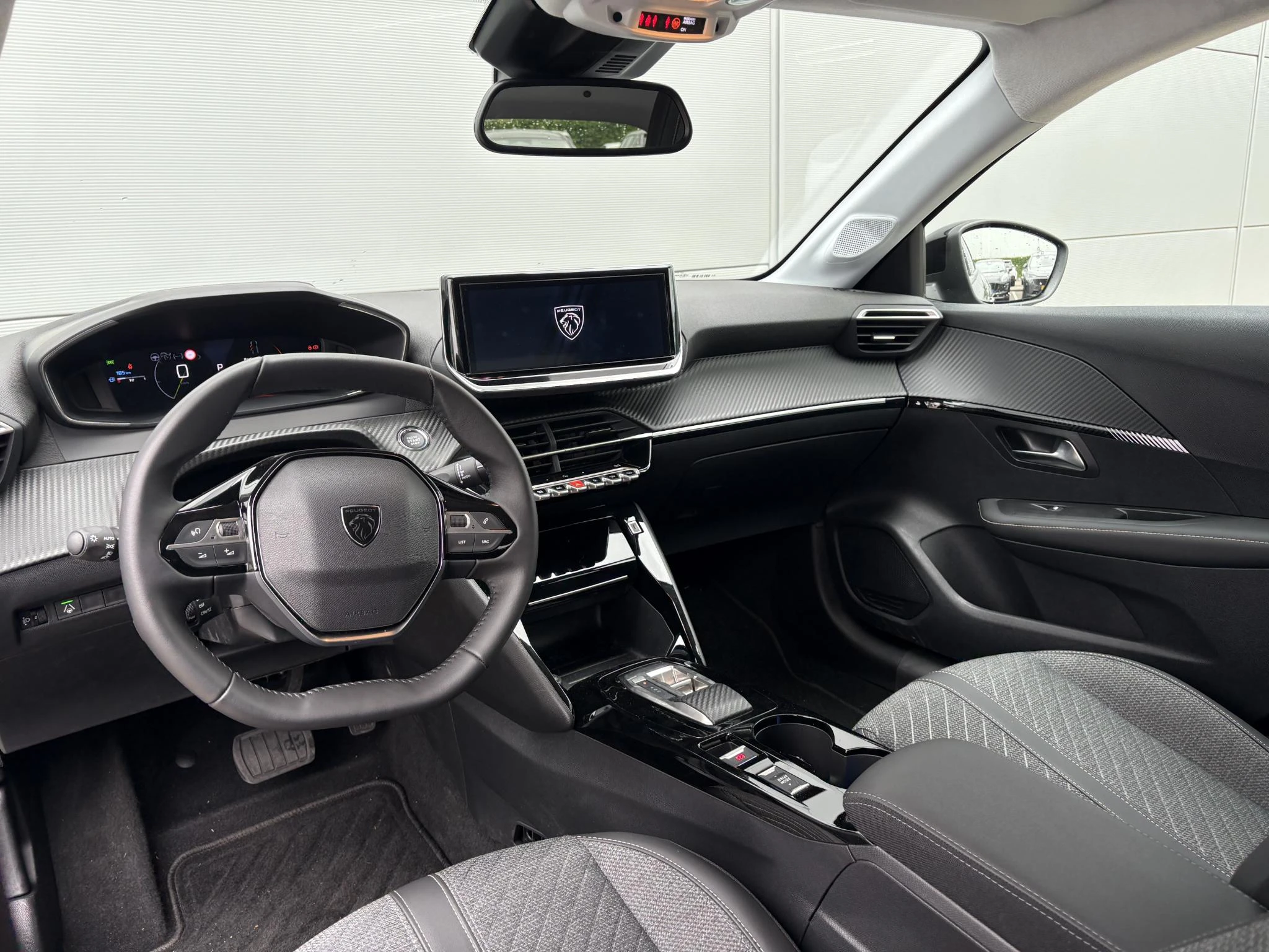 Peugeot 208 1.2 Hybrid 110 e-DCS6 Allure