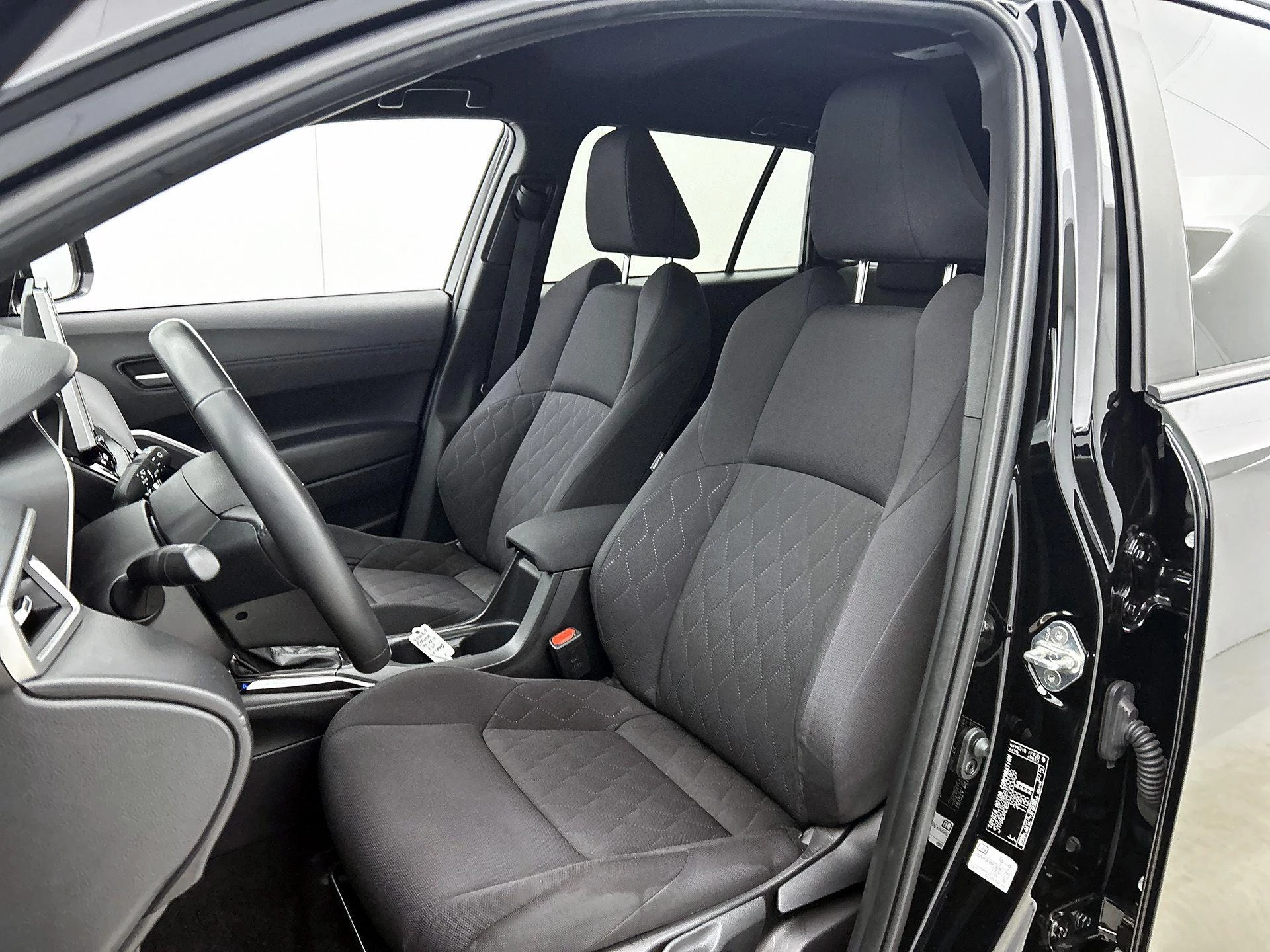 Toyota-Corolla Cross-image-34