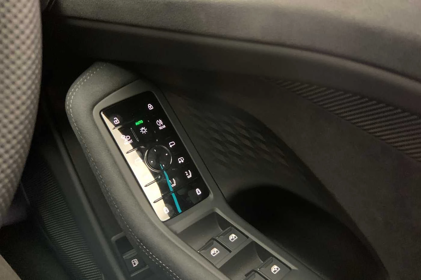 Audi-A6-image-19