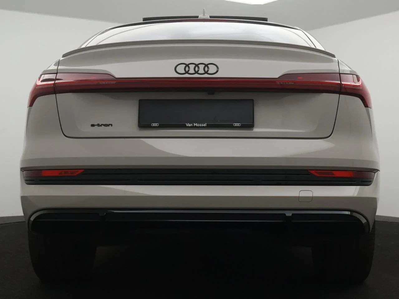 Audi e-tron Sportback Audi e-tron Sportback 2X-S line 55 QUATTRO 408PK *PANODAK*LEDER*CAMERA*PDC*VRTIUAL COCKPIT*ACC*NAVI*APP-CONNECT*...*