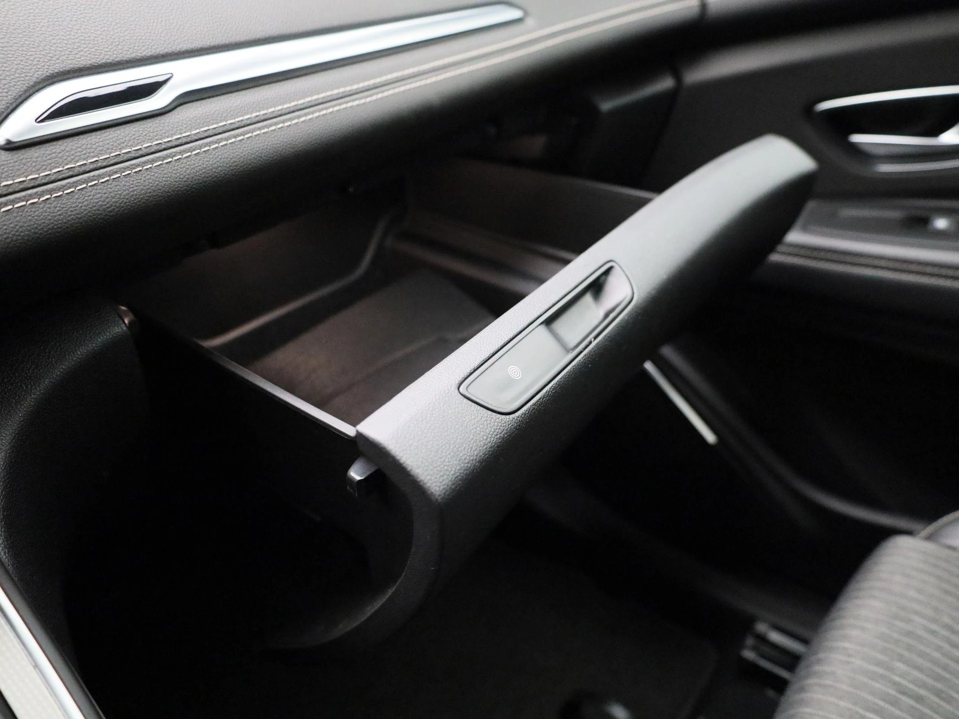 Renault Grand Scénic TCe 140 EDC GPF Black Edition 7P