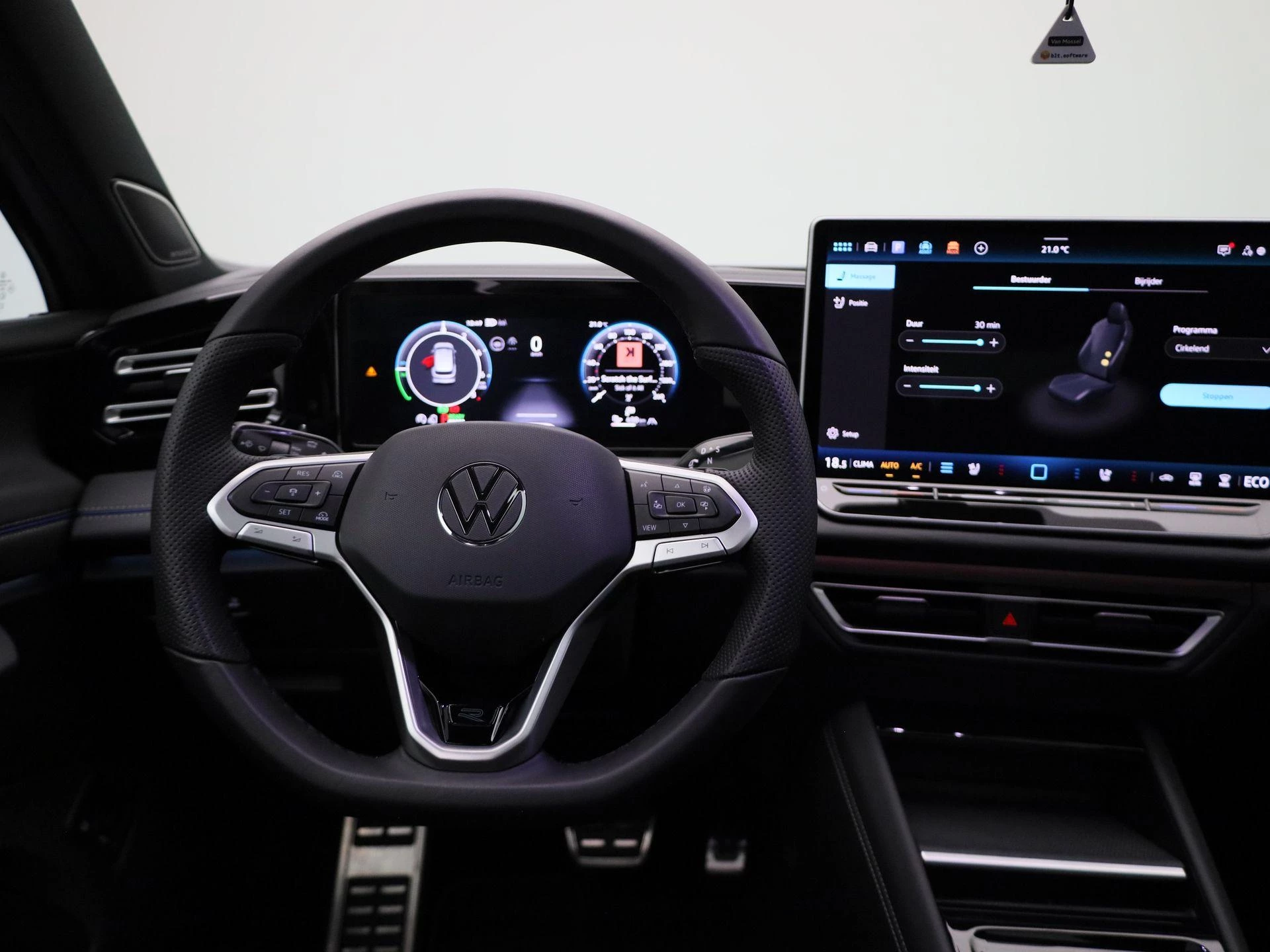 Volkswagen-Tiguan-image-6