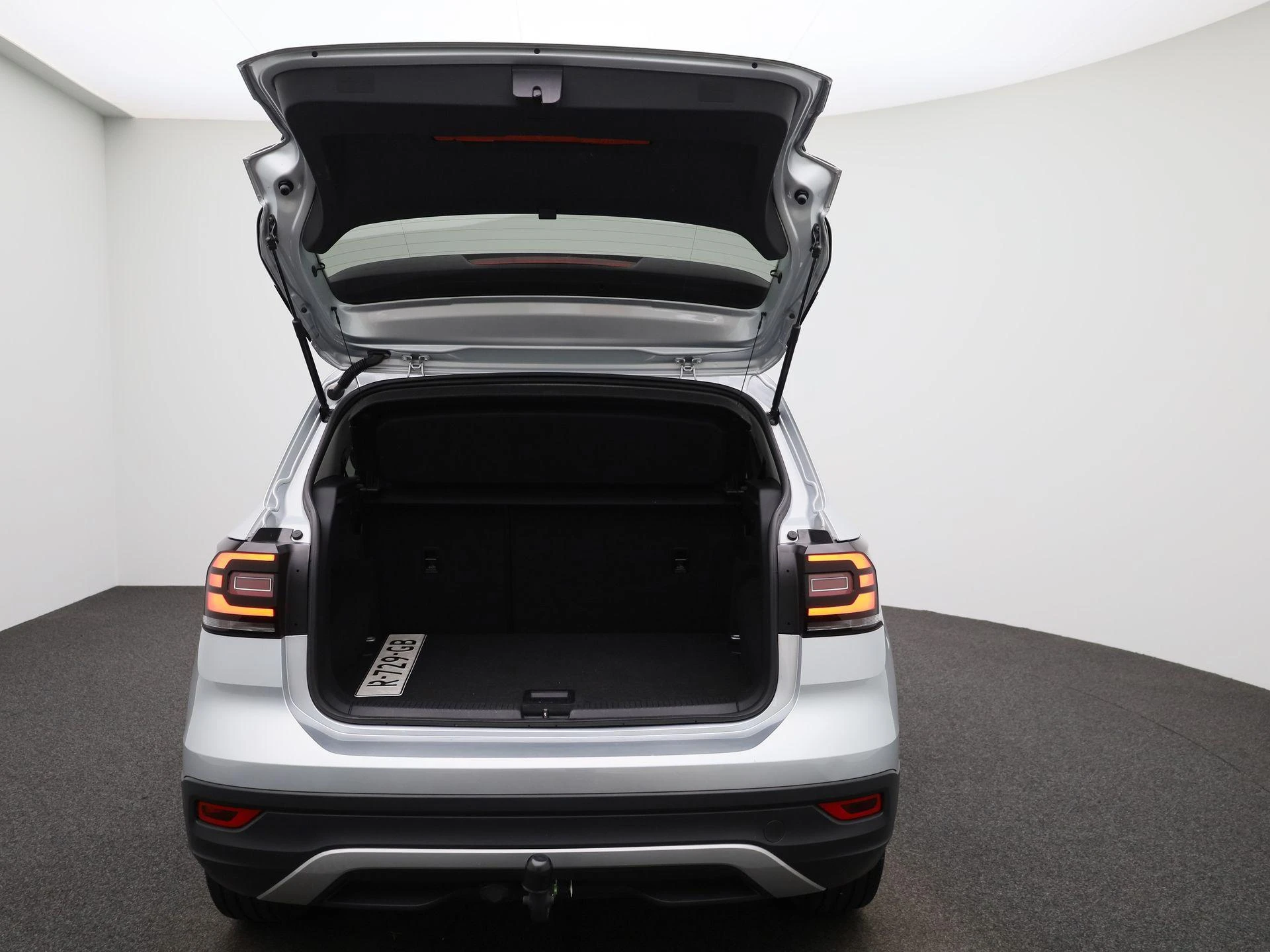Volkswagen-T-Cross-image-10