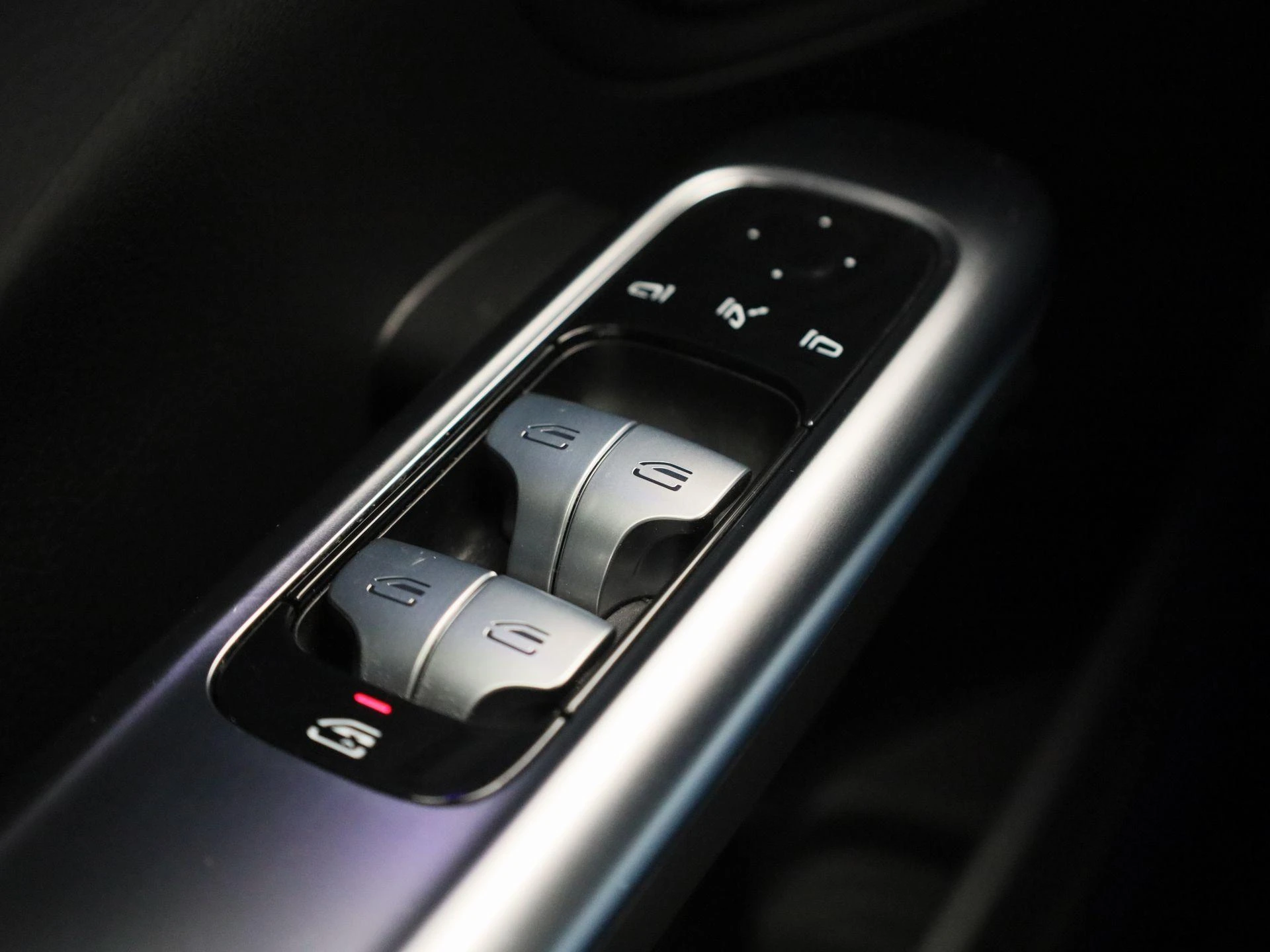 Mercedes-Benz-C-Klasse-image-28