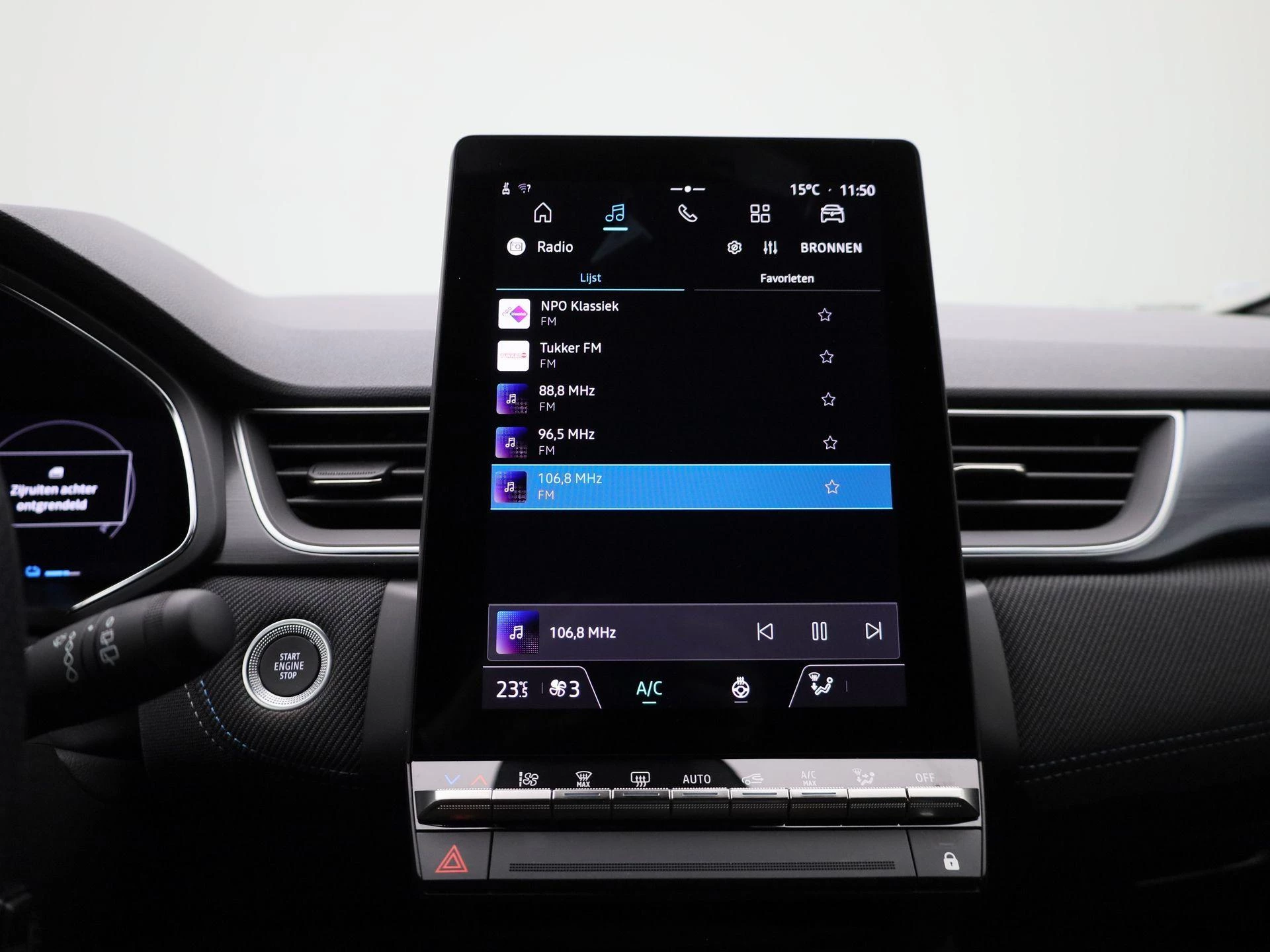 Renault-Captur-image-21