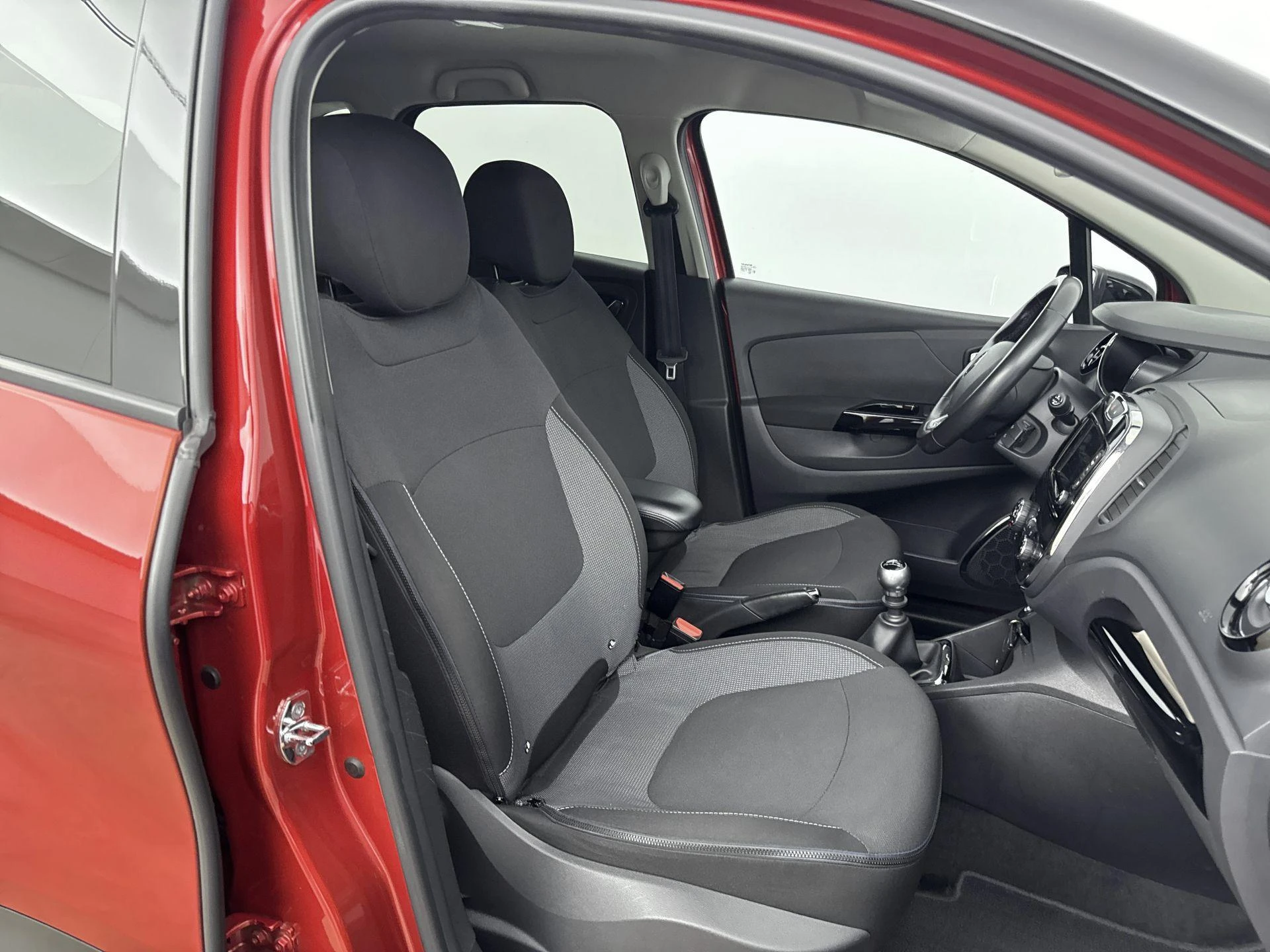 Renault-Captur-image-23