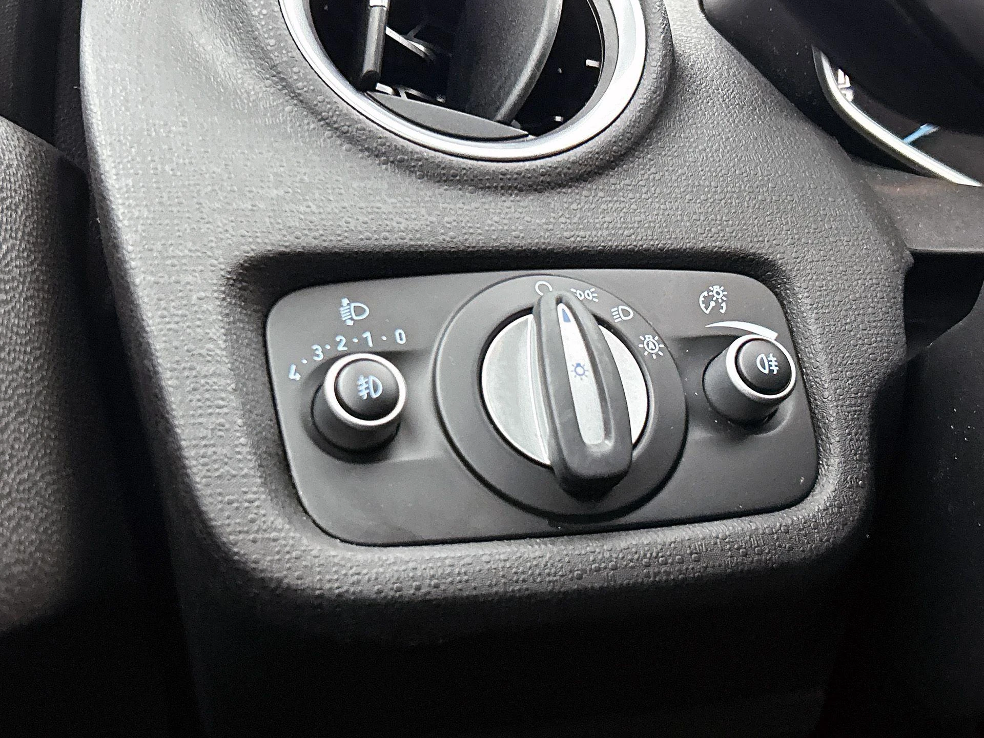 Ford-Fiesta-image-16