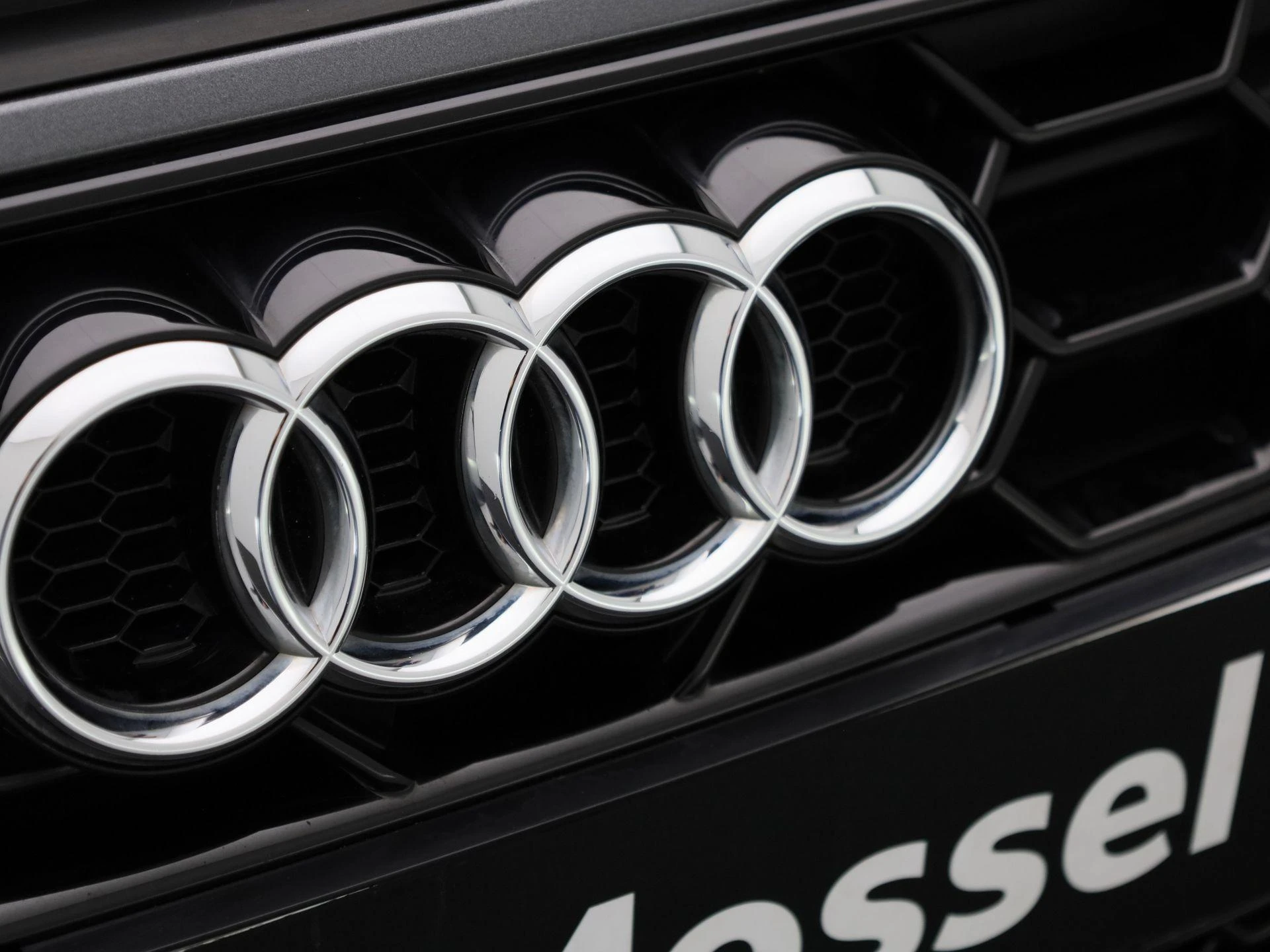 Audi-A4-image-32