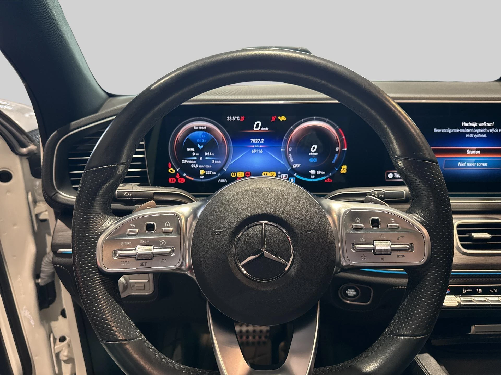 Mercedes-Benz-GLE-image-9