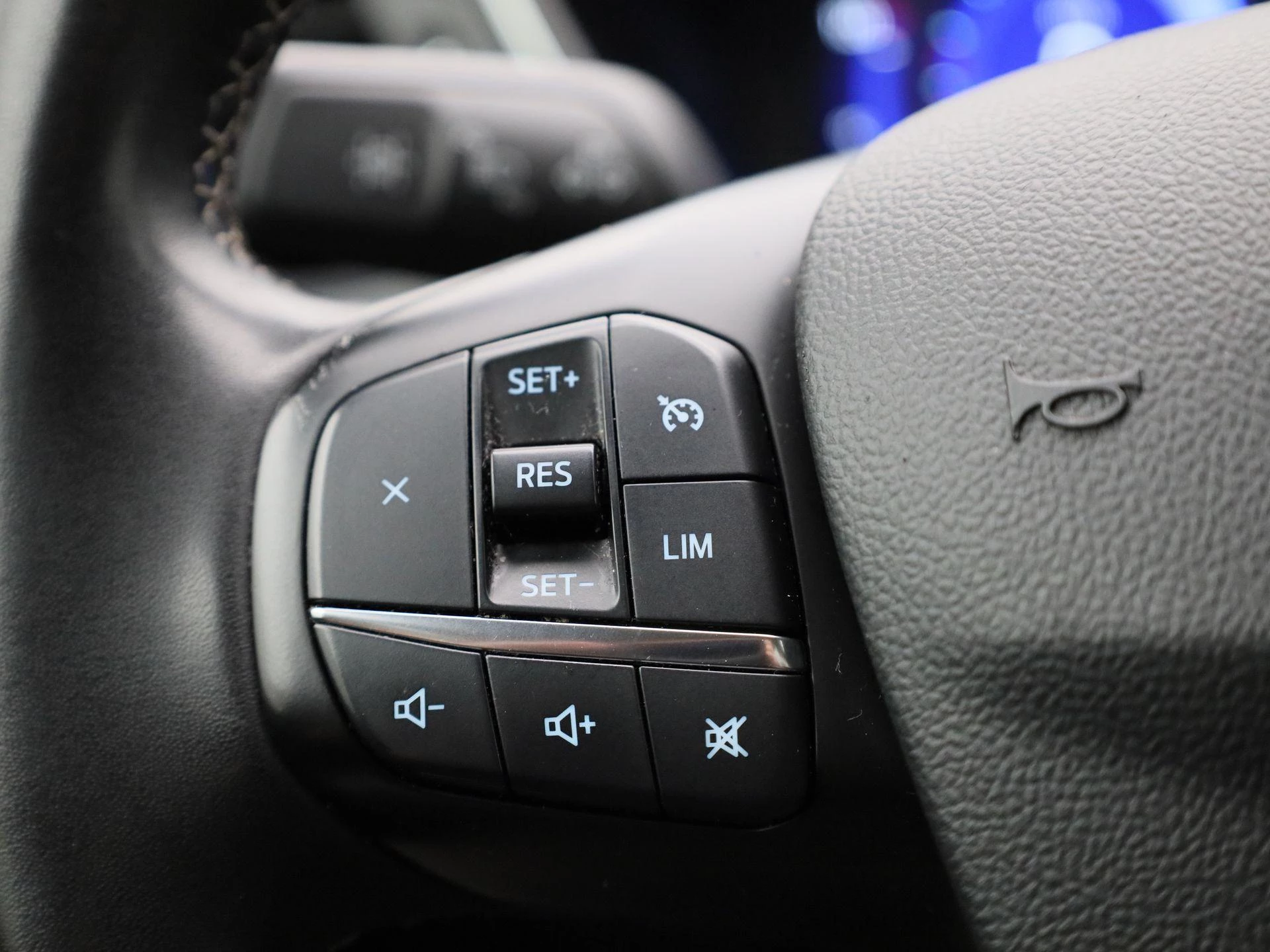 Ford-Kuga-image-19